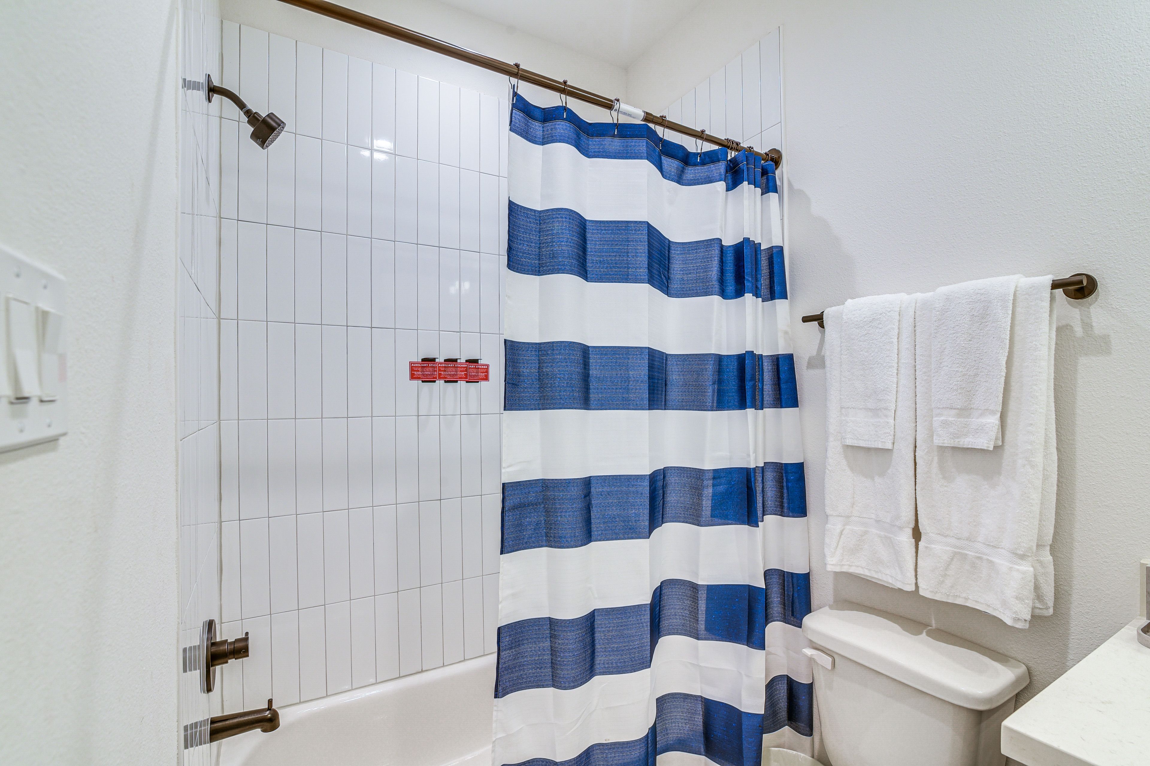 Bathroom | Lower Floor