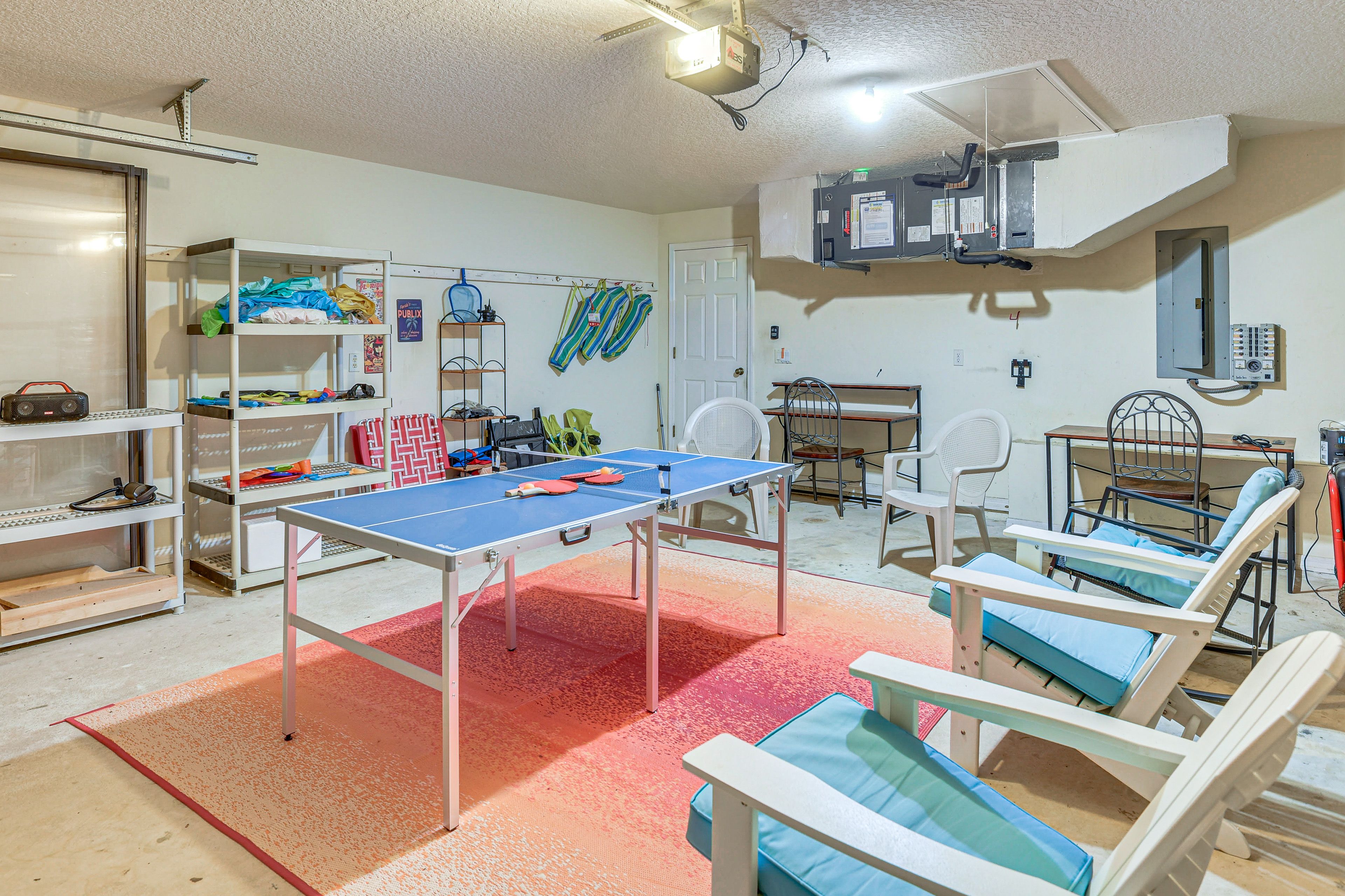 Garage | Ping-Pong Table