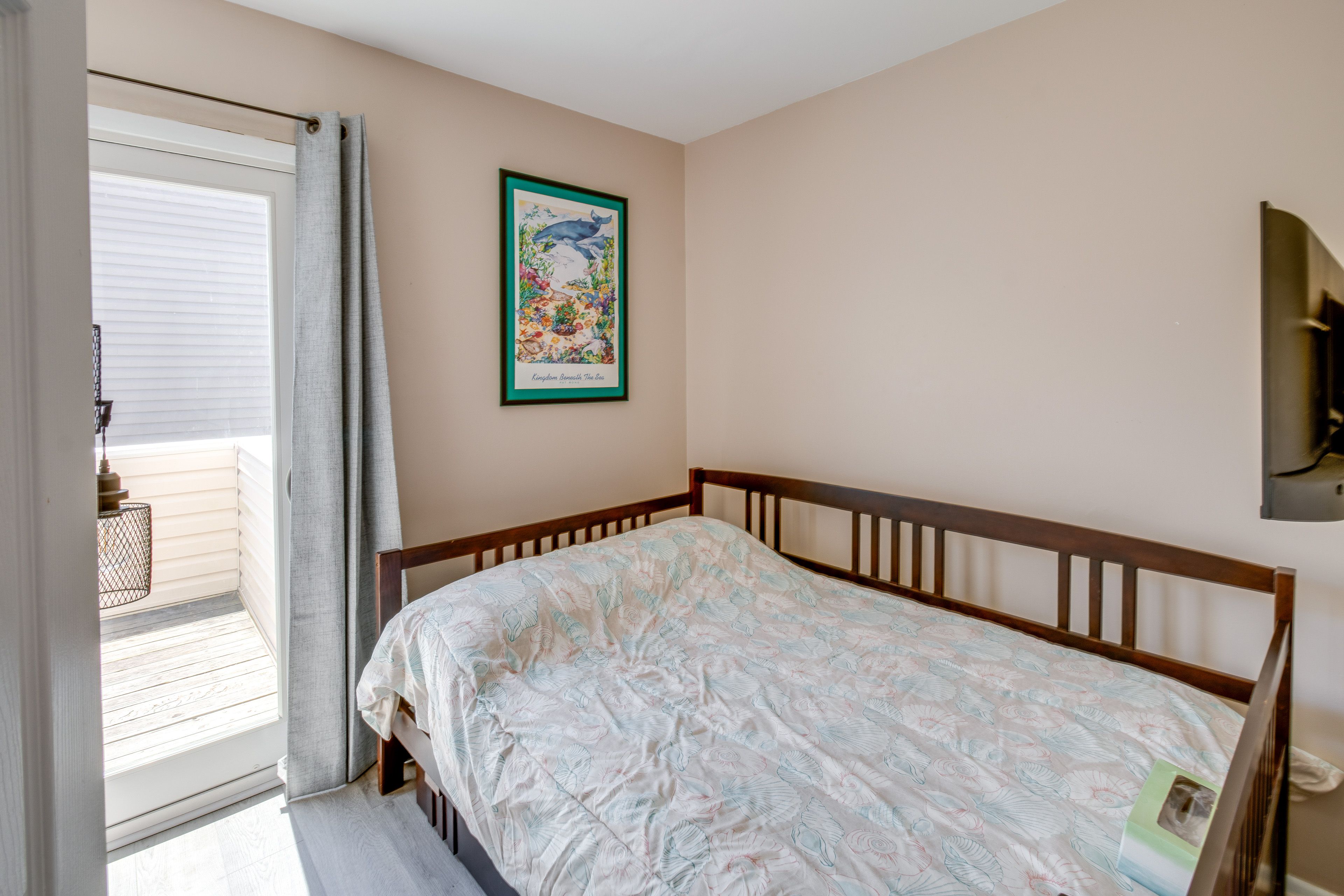 Bedroom 3 | Full Daybed | 2nd Floor | Balcony Access