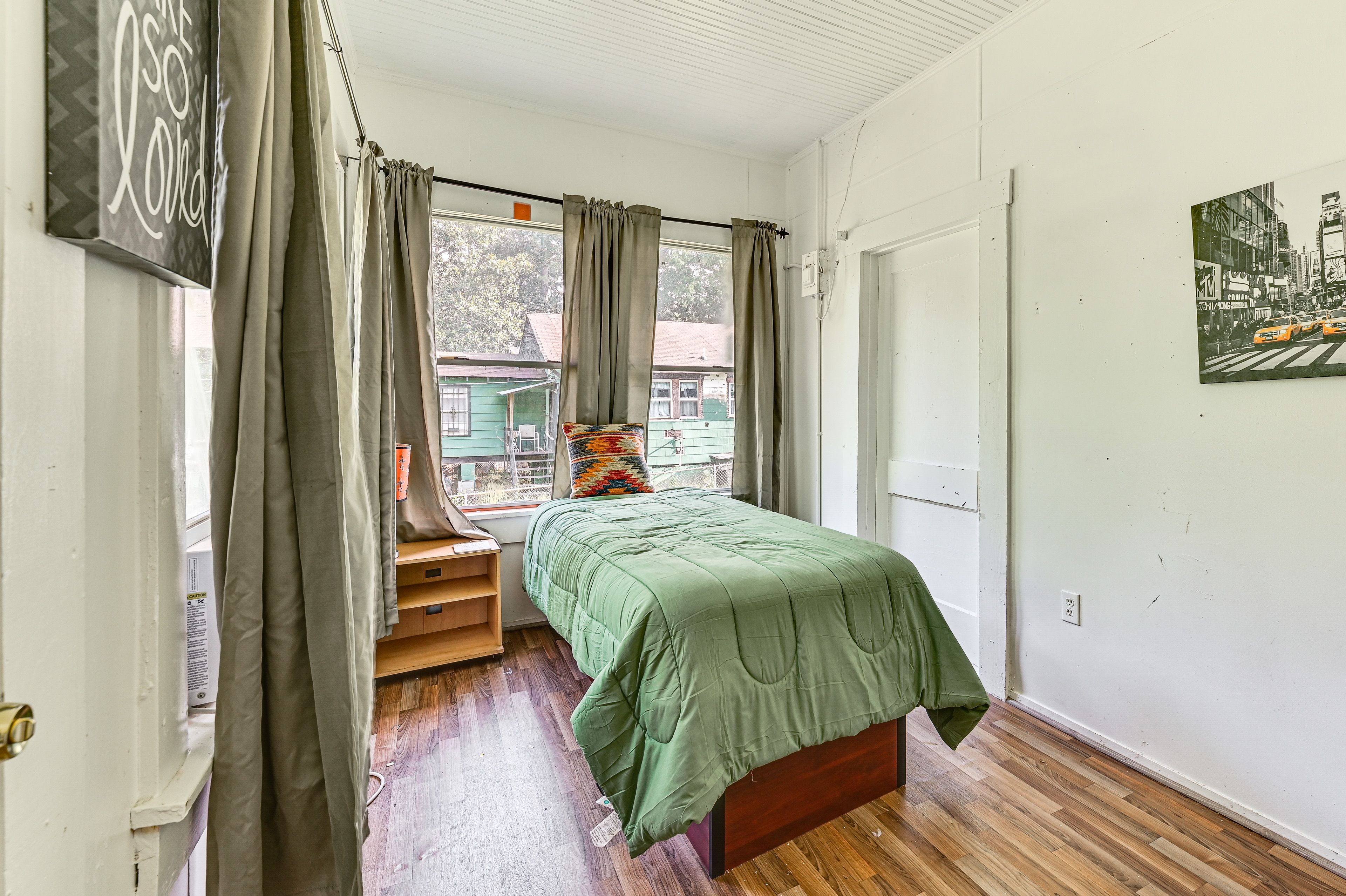 Bedroom 3 | Twin Bed