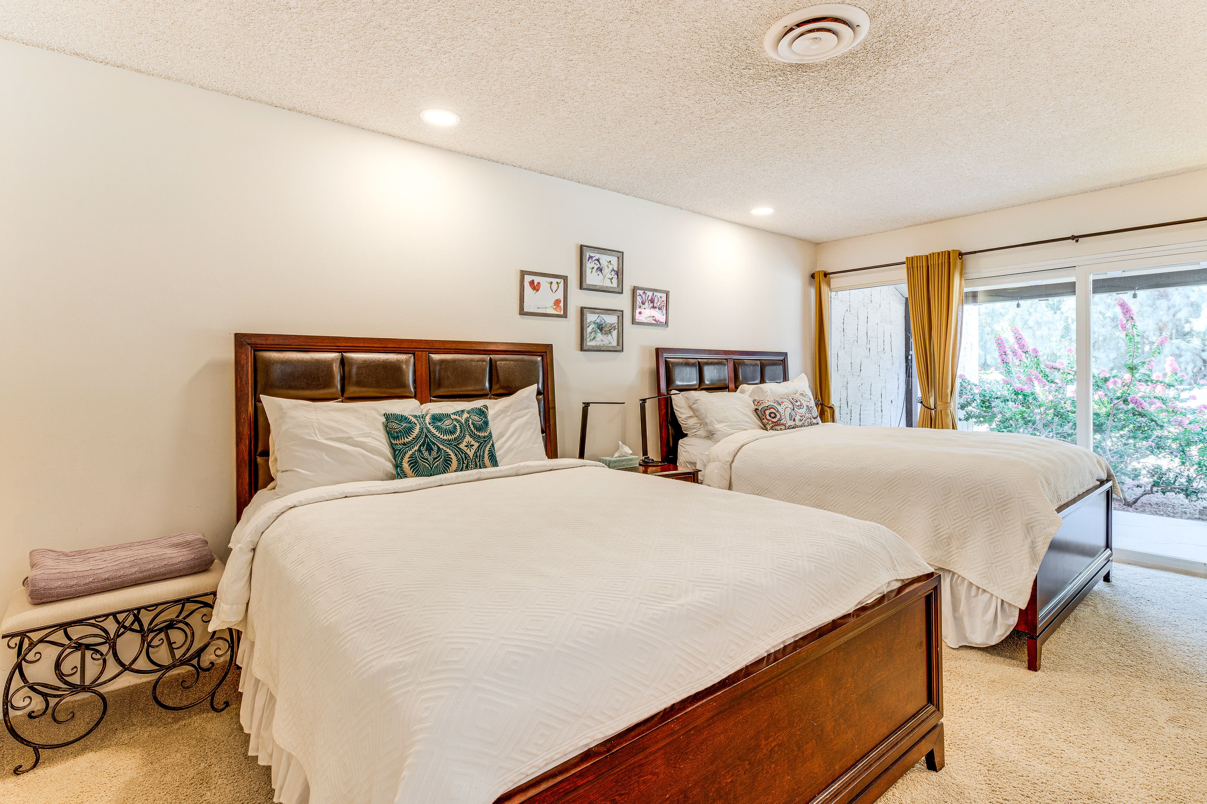 Bedroom 1 | 2 Queen Beds | Linens Provided