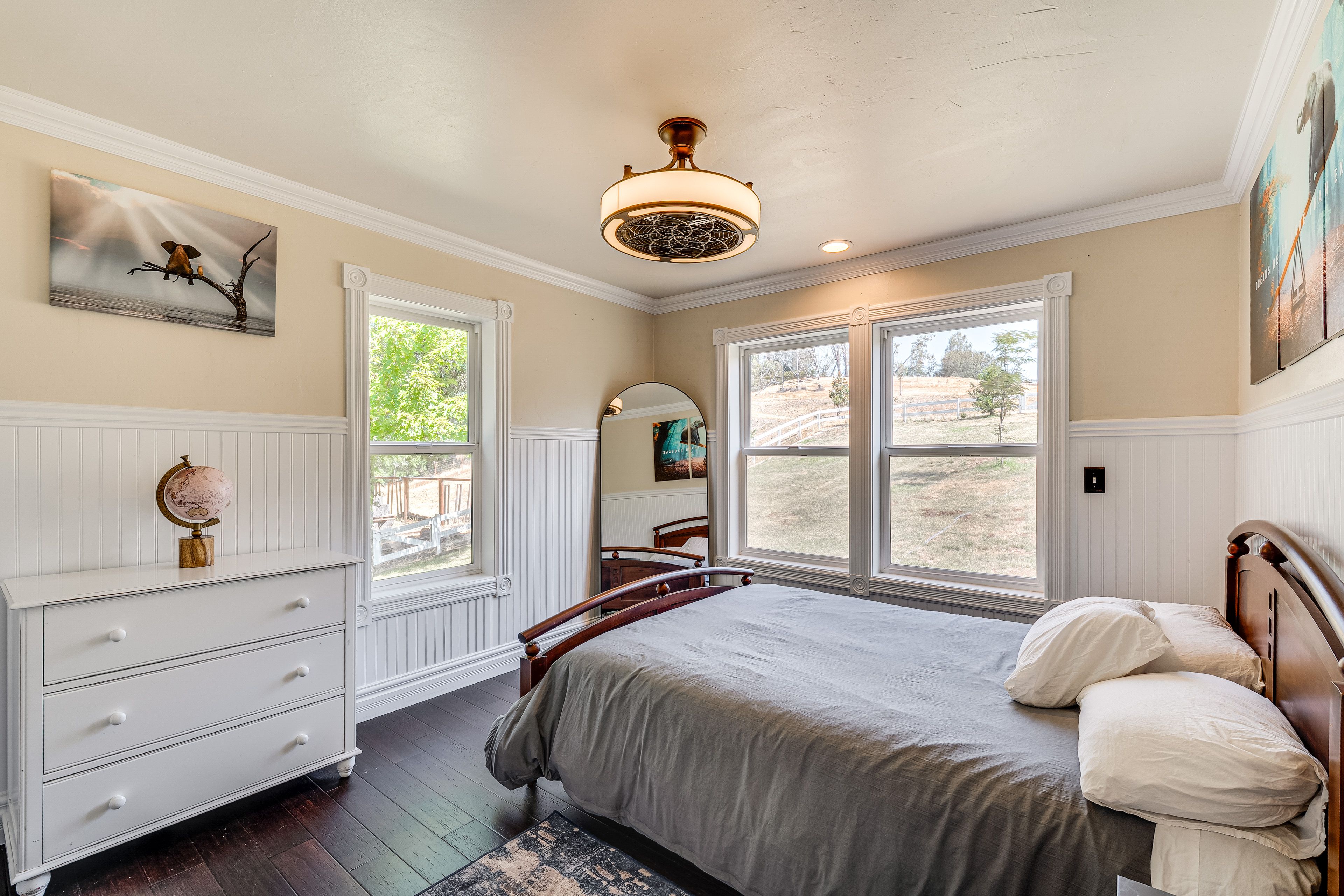 Bedroom 4 | Queen Bed