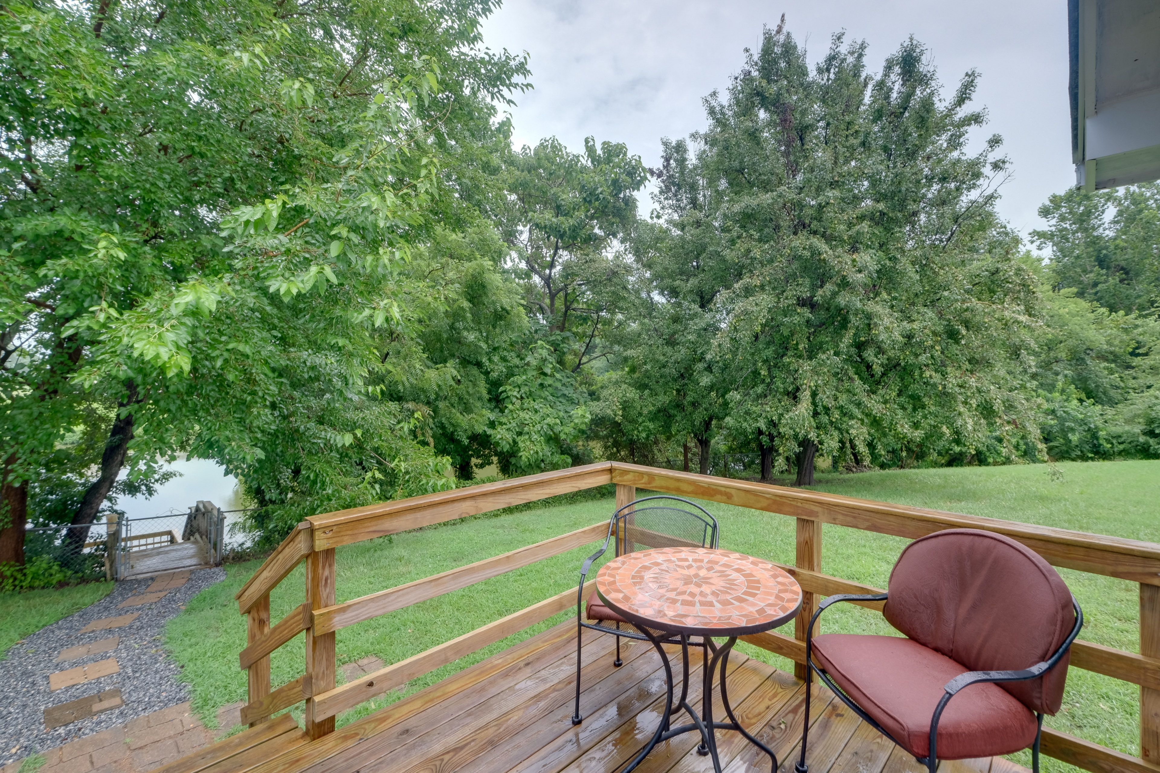 Shared Outdoor Space | Dock Access
