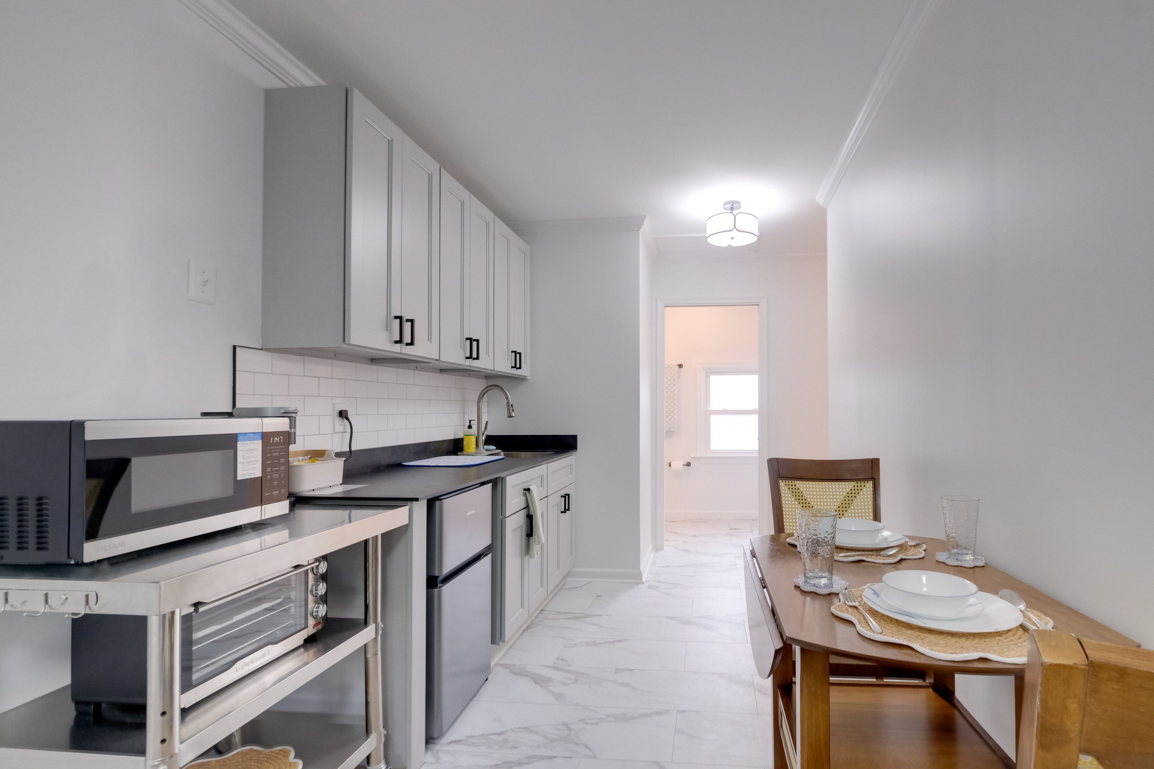 Interior | Kitchenette | 2-Story Studio