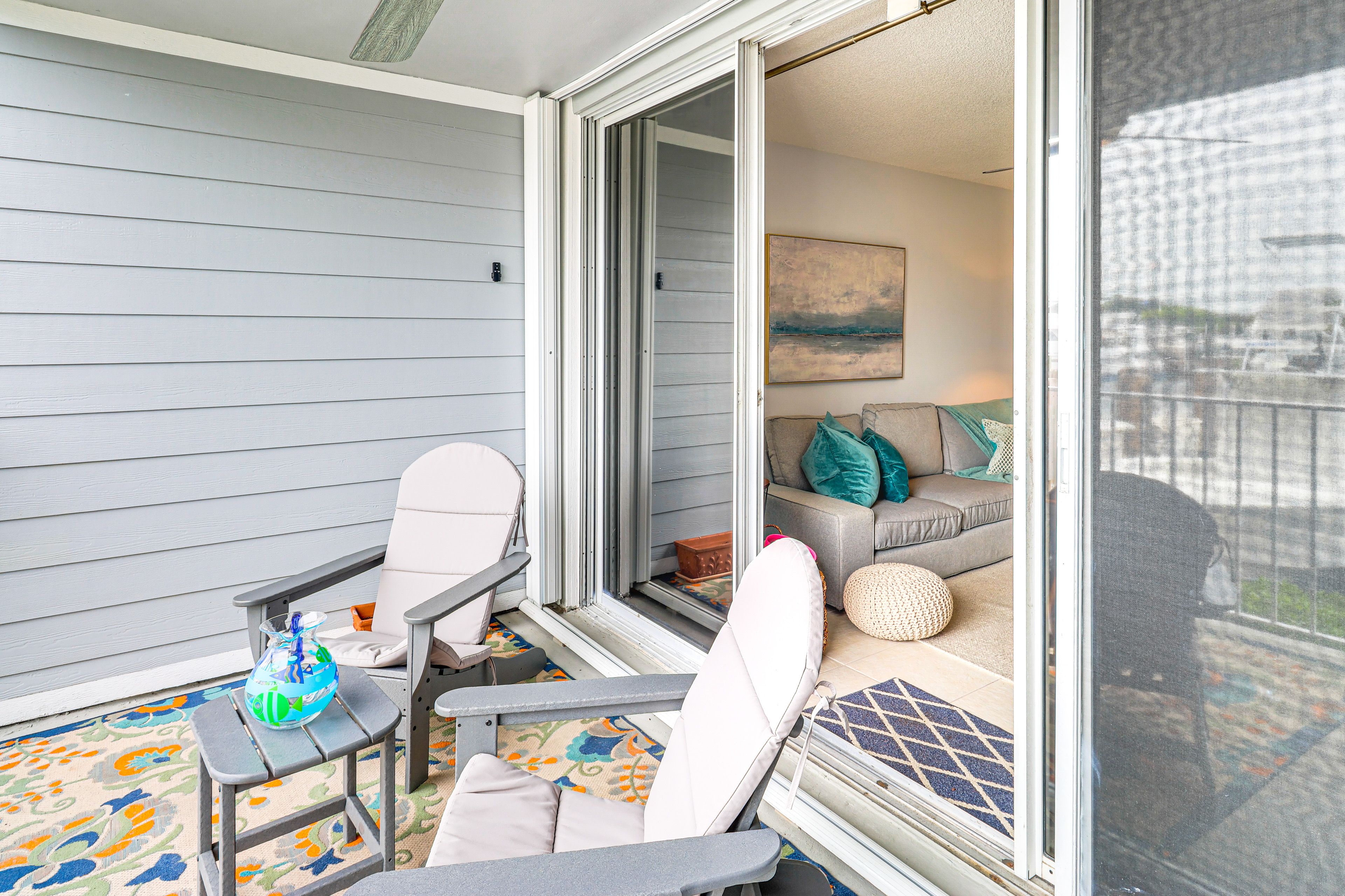 Patio | Outdoor Seating