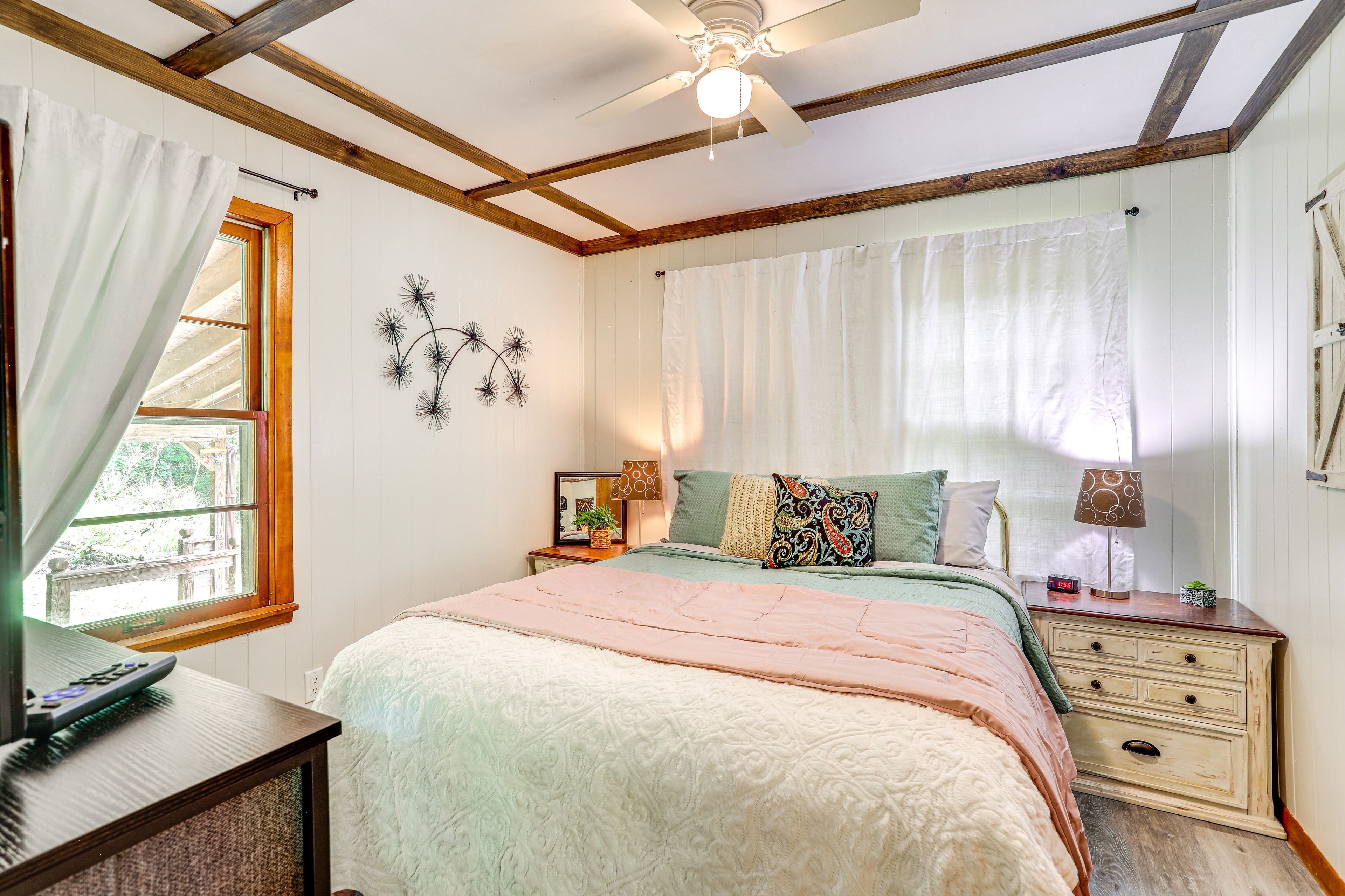 Bedroom 2 | Queen Bed | Linens Provided