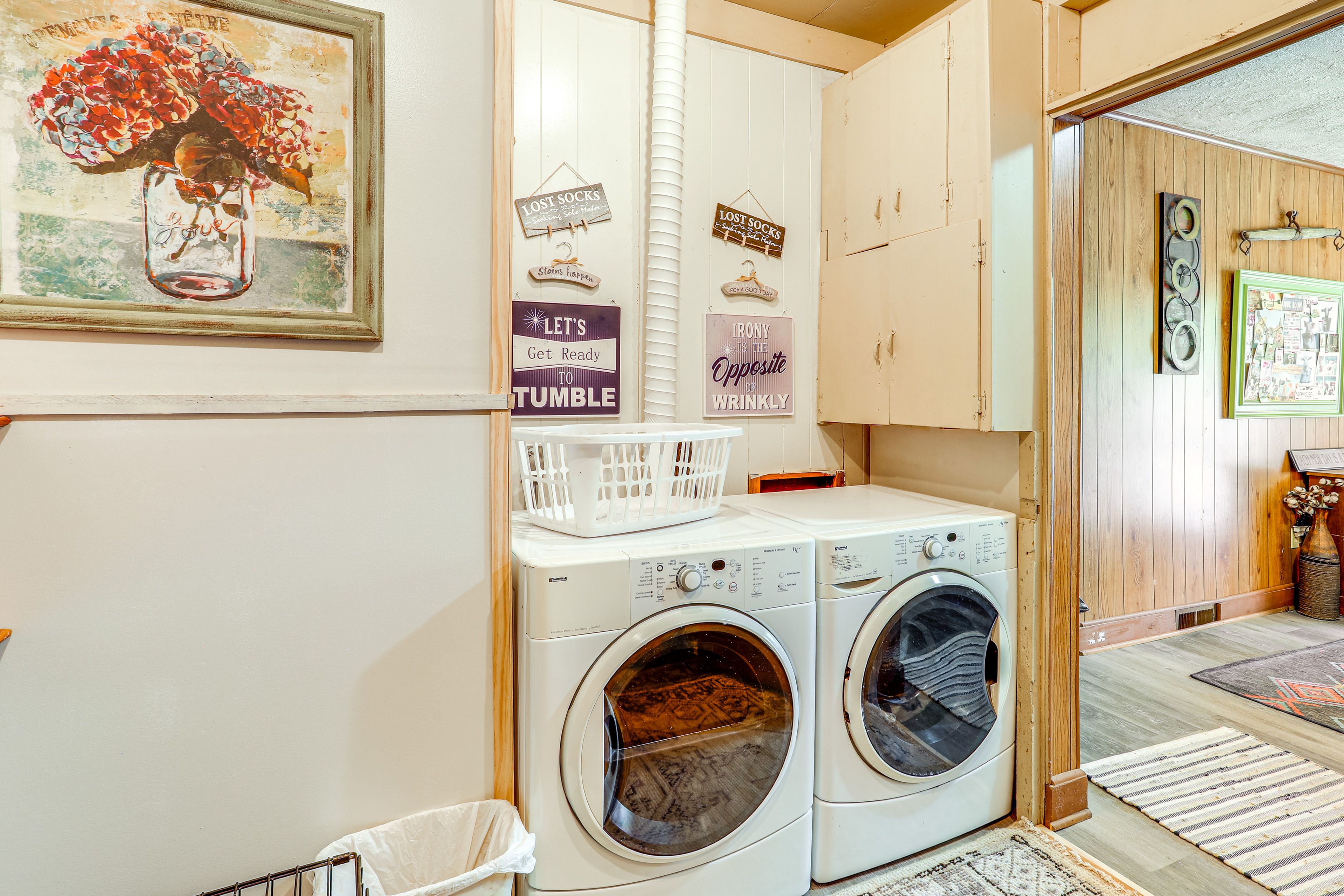 Laundry Room | Washer & Dryer