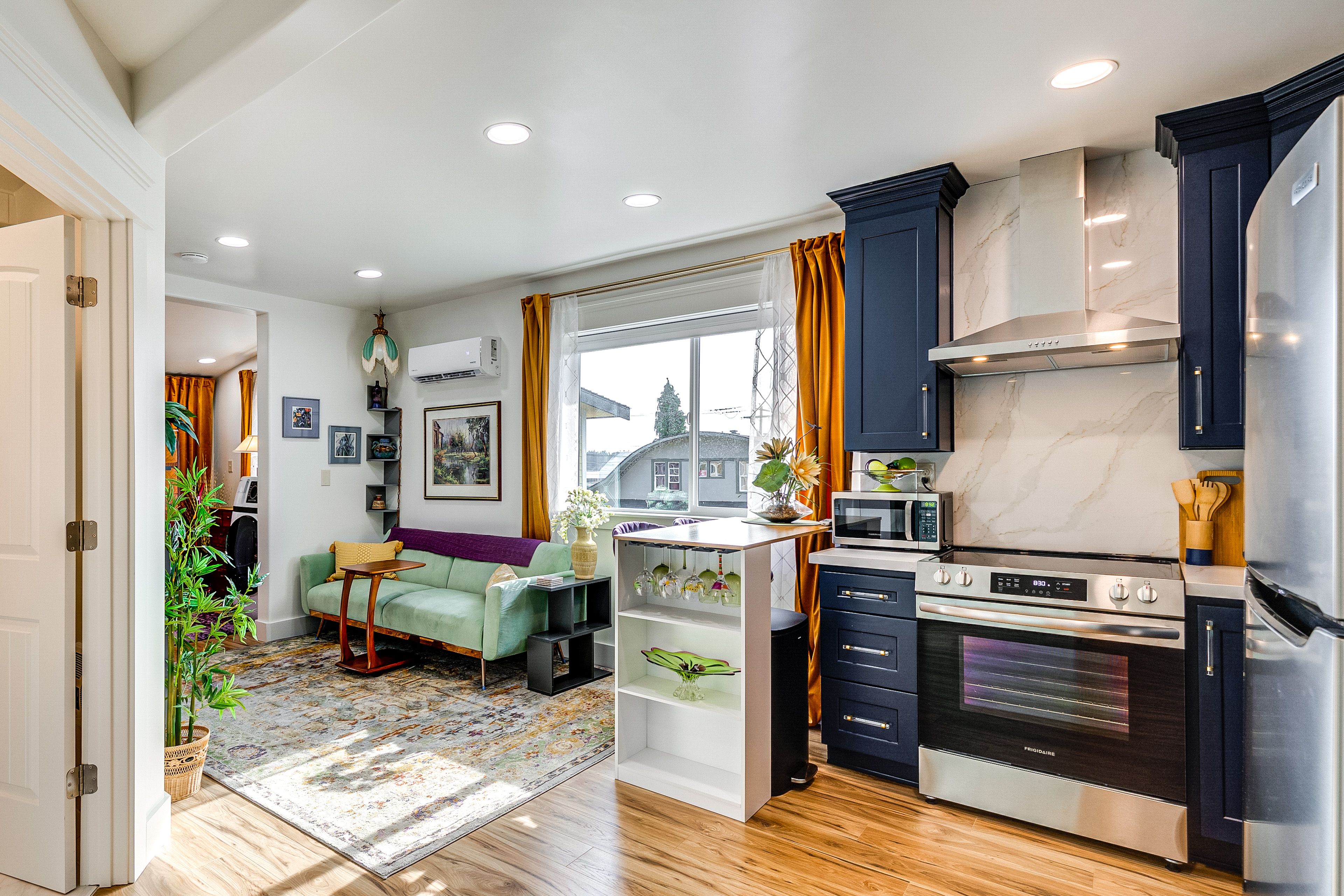 Kitchen | Keurig Coffee Maker | Toaster | Cooking Basics