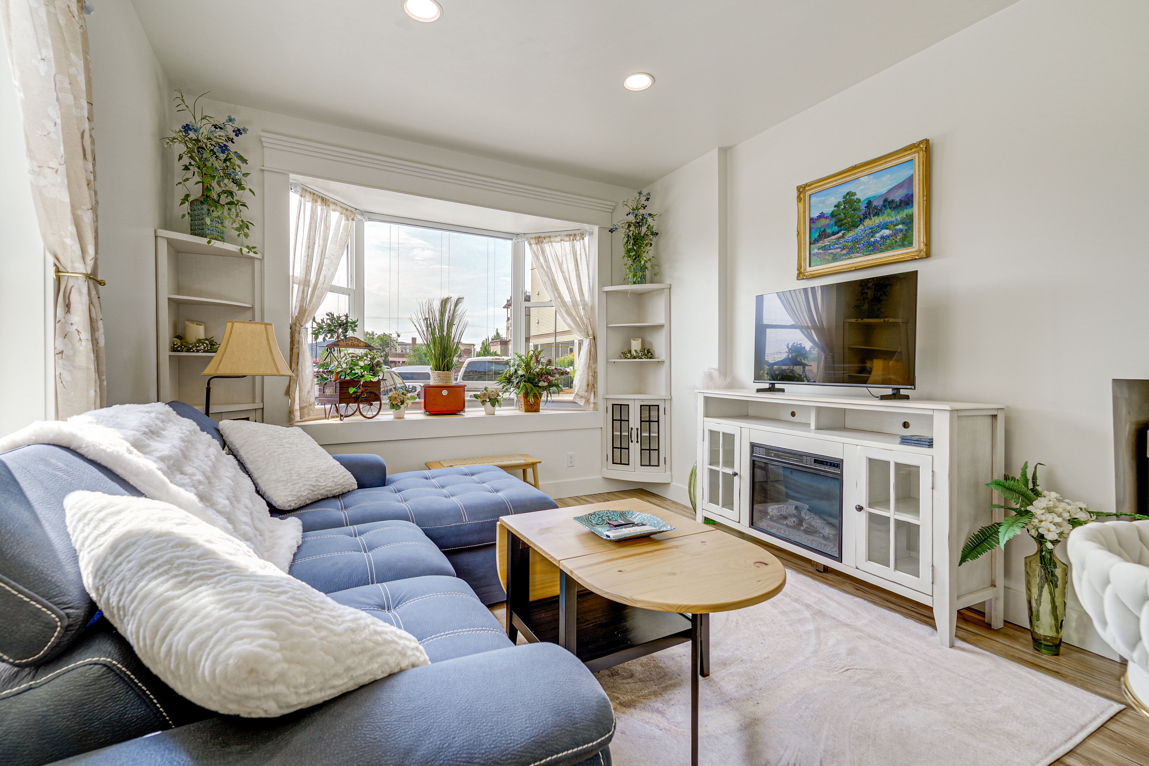 Anacortes Vacation Rental | 1BR | 1BA | 500 Sq Ft | 2 Steps to Enter
