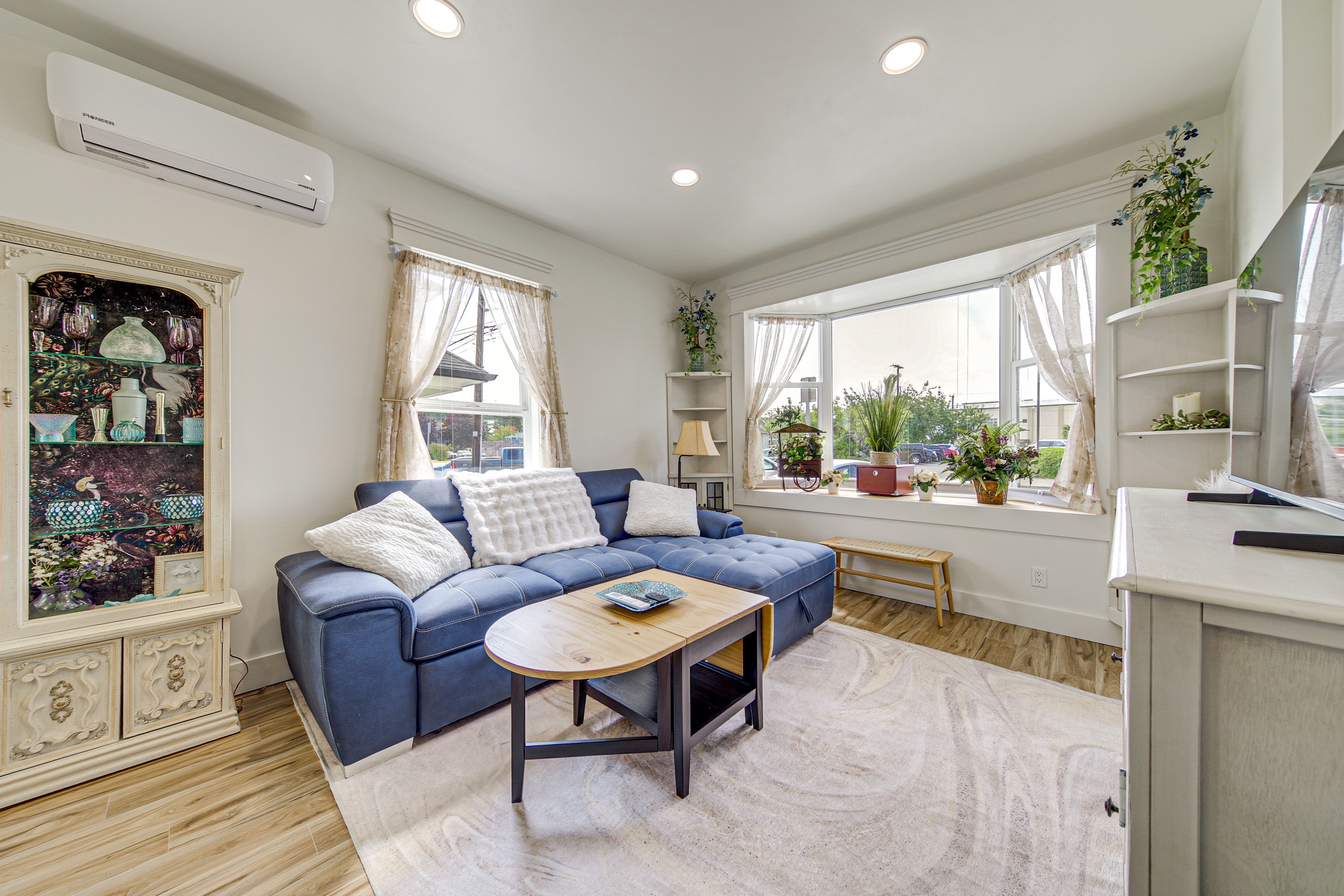 Living Room | Free WiFi | Mini-Split Heating & A/C | Flat-Screen TV | Fireplace