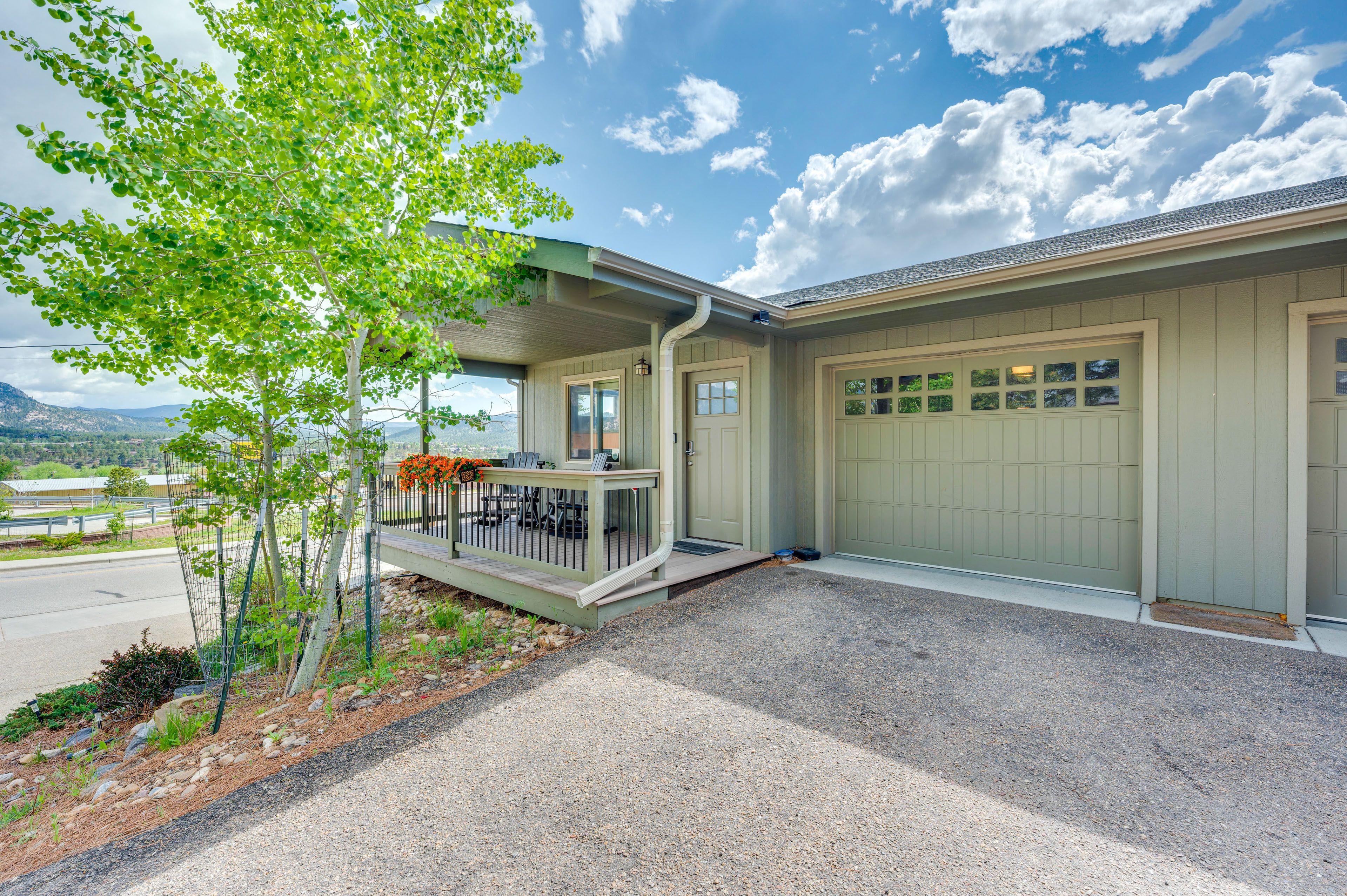 Property Exterior | Single-Story Home | Keyless Entry