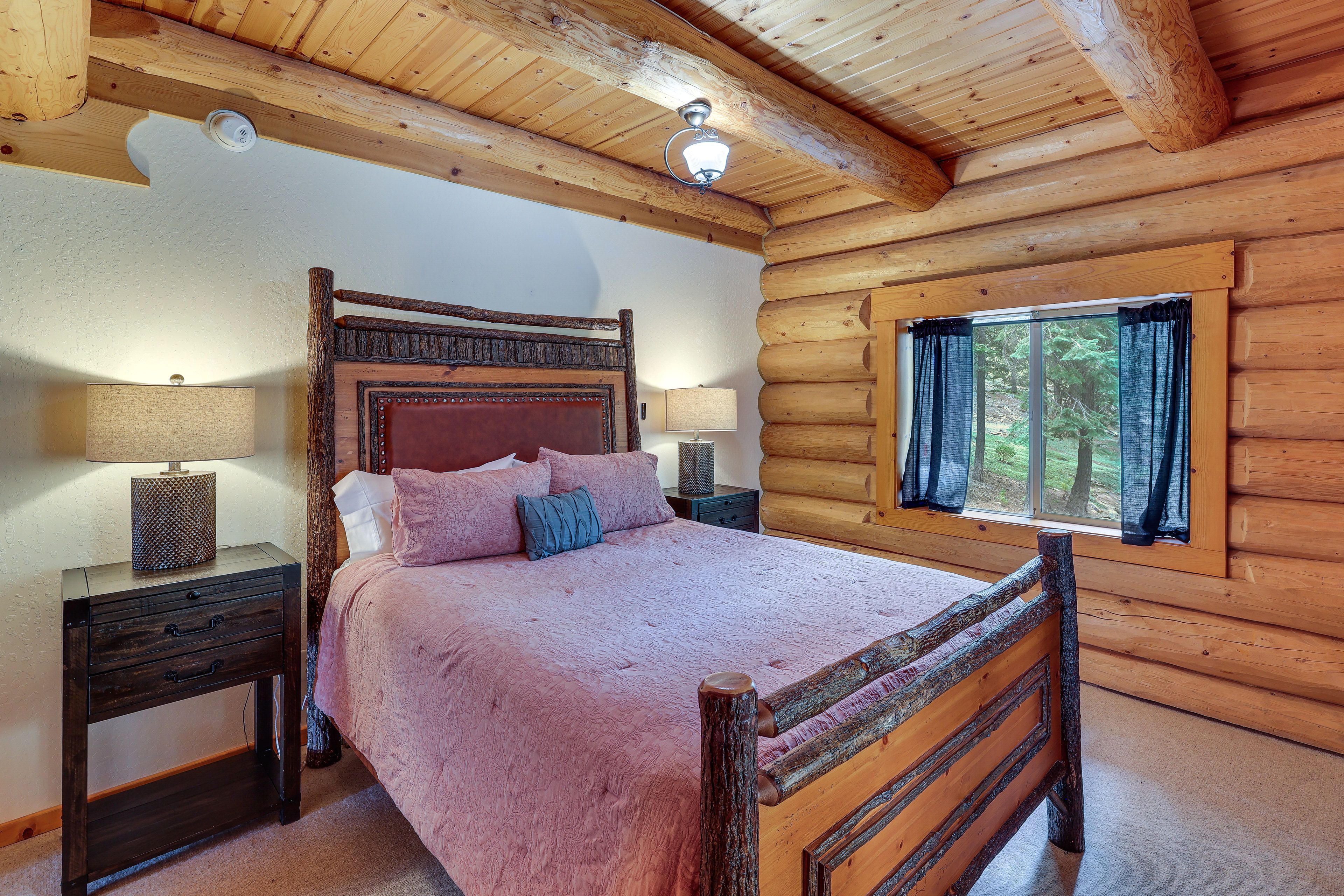 Bedroom | Queen Bed | Main Level