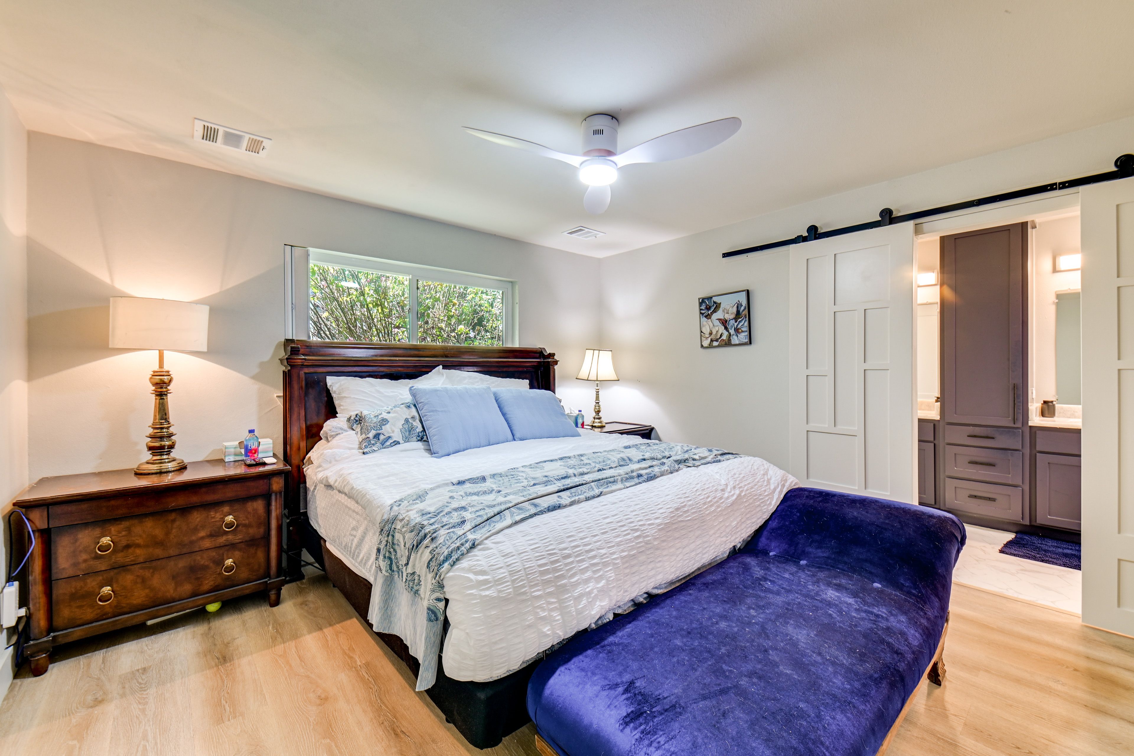 Bedroom 1 | King Bed | Linens