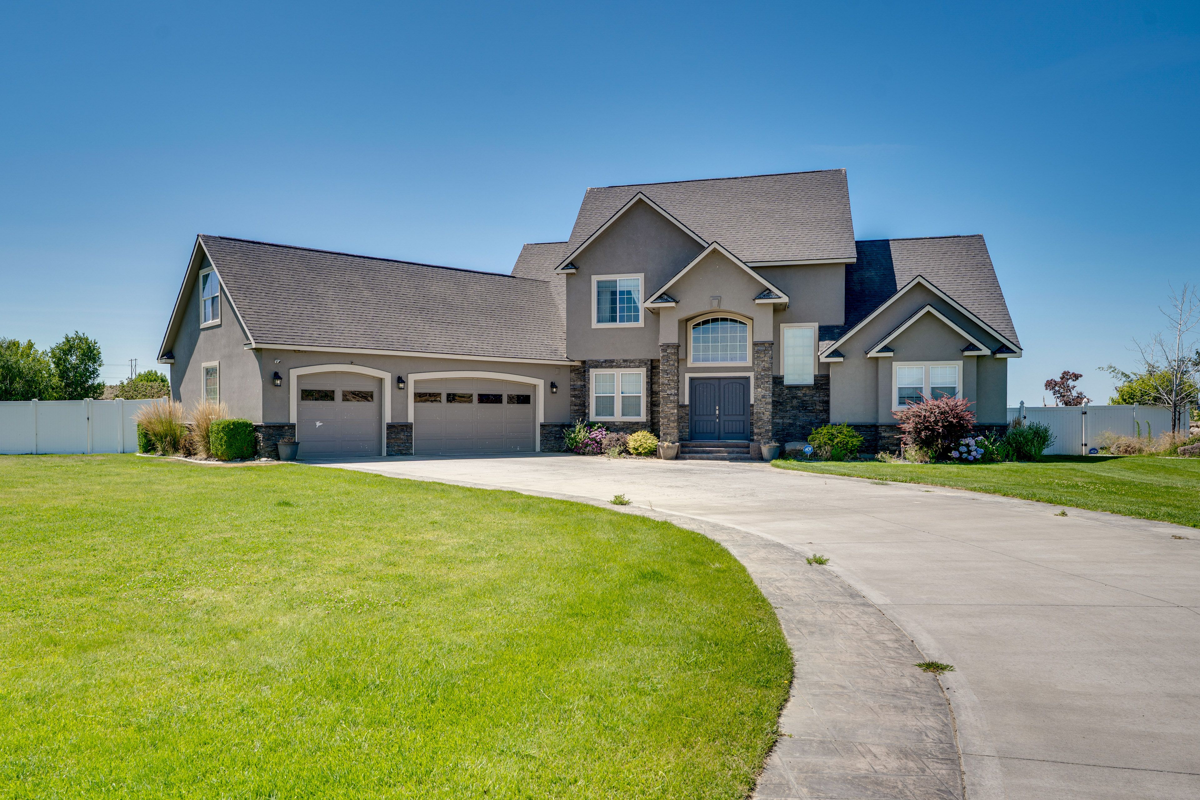 Property Exterior | Parking | Driveway (4 Vehicles) | RV