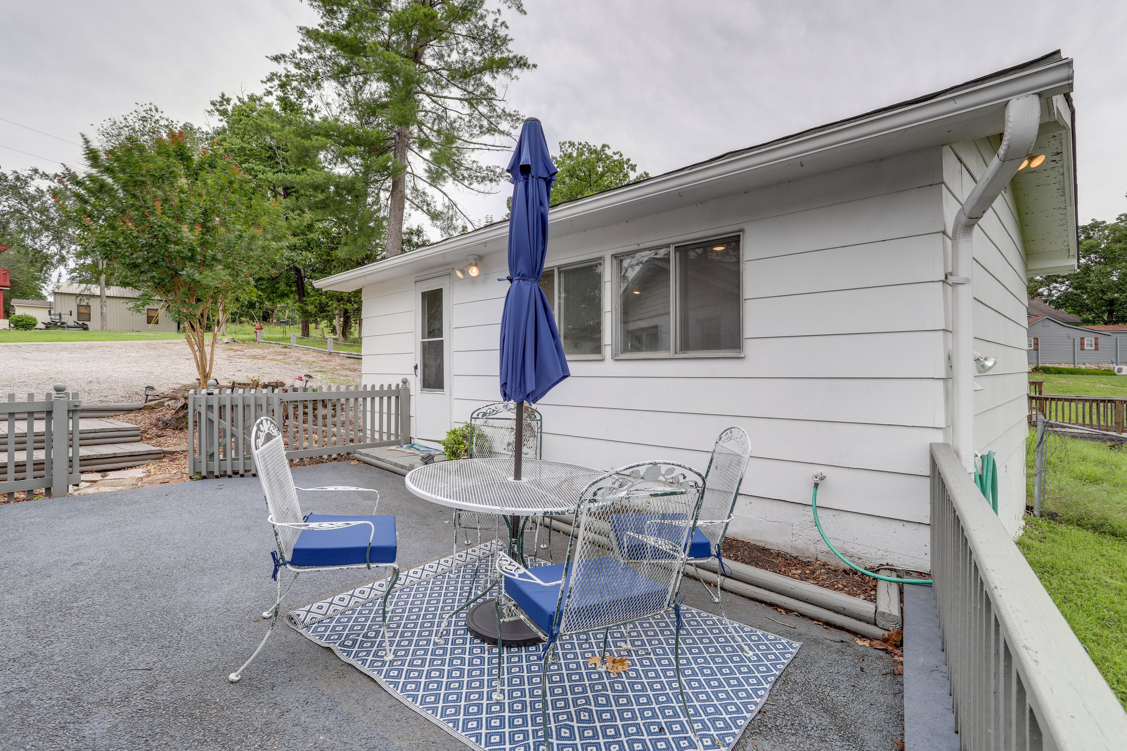 Shared Deck