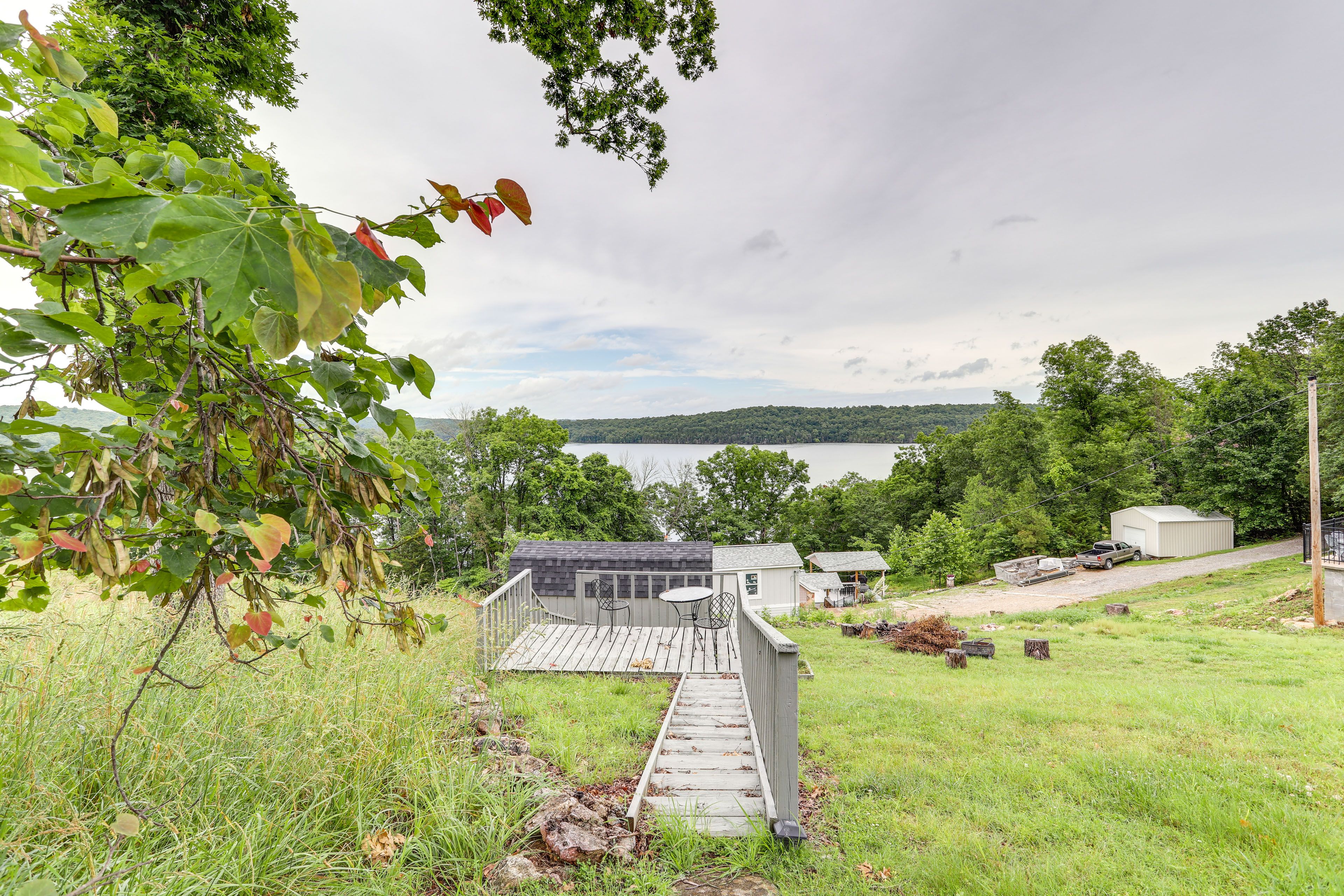 Shared Outdoor Space | Deck | Lake Views