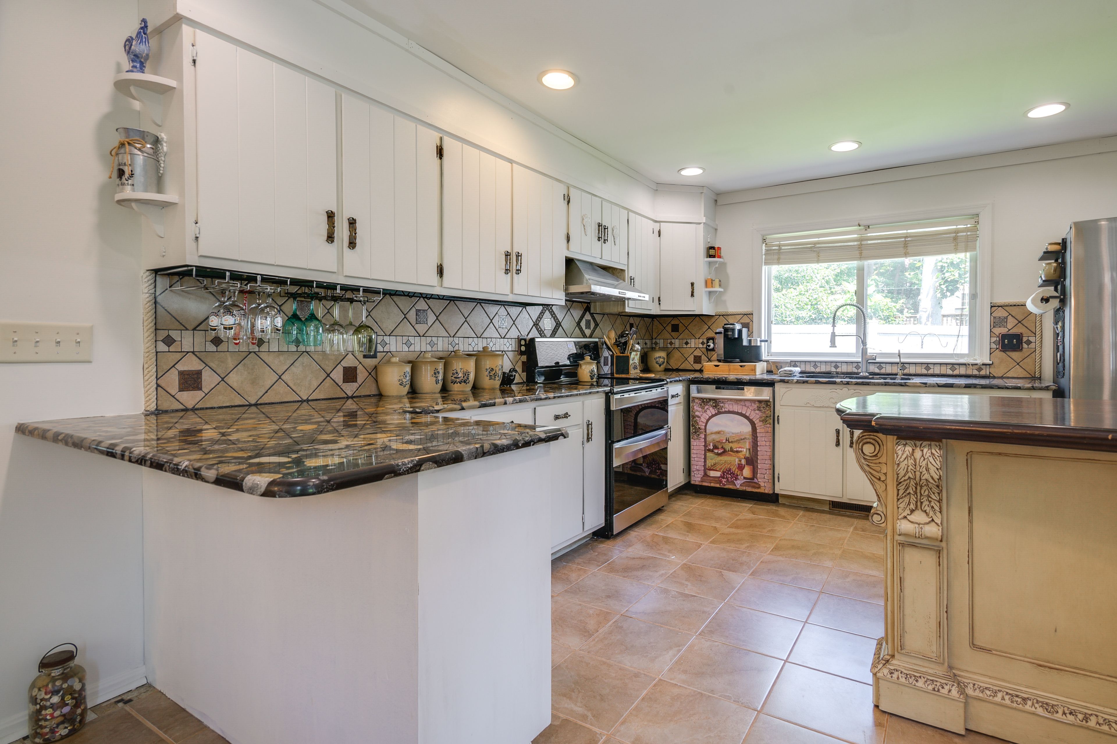 Kitchen | Cooking Basics | Keurig | Main Level