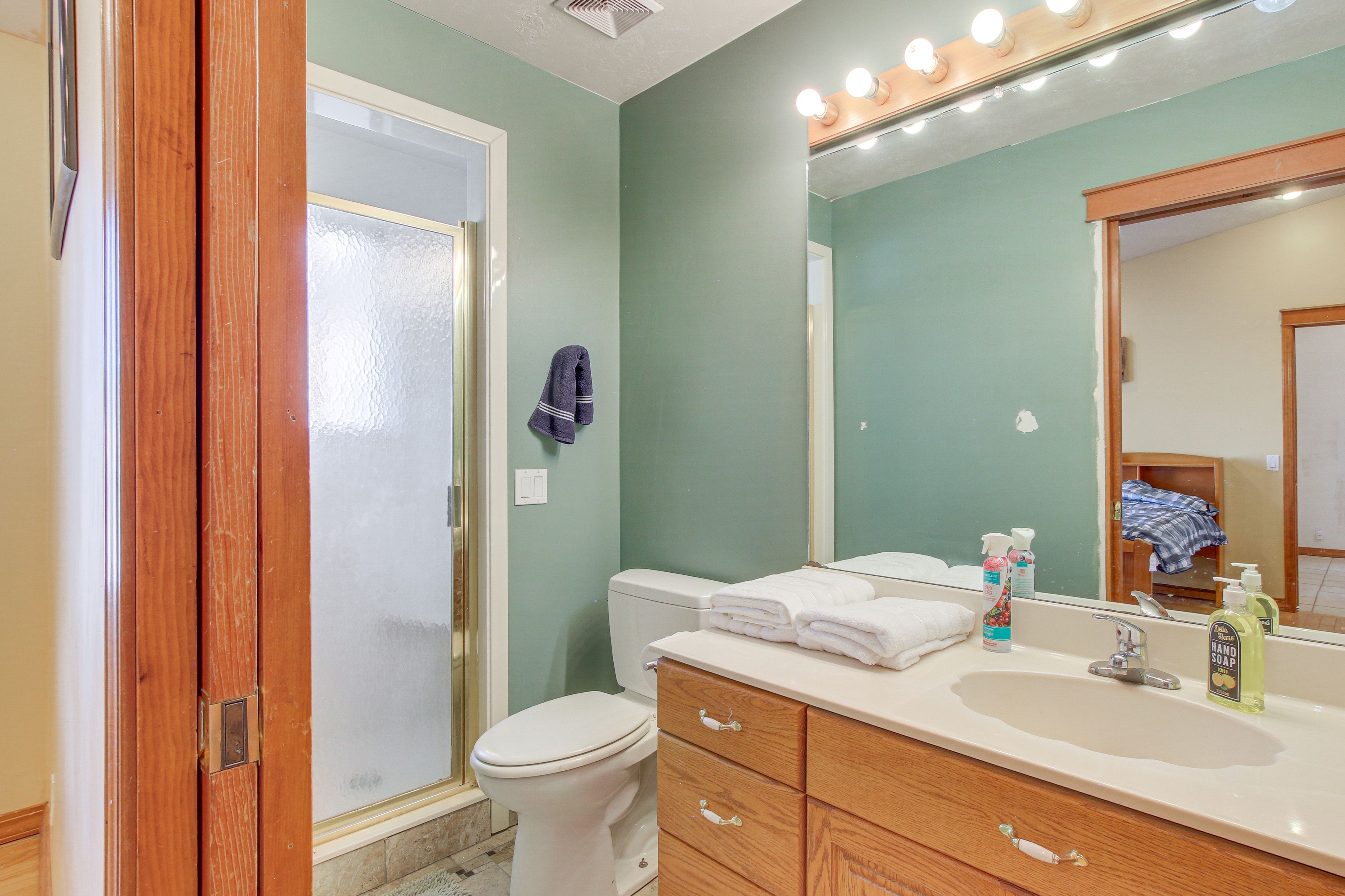 Full Bathroom