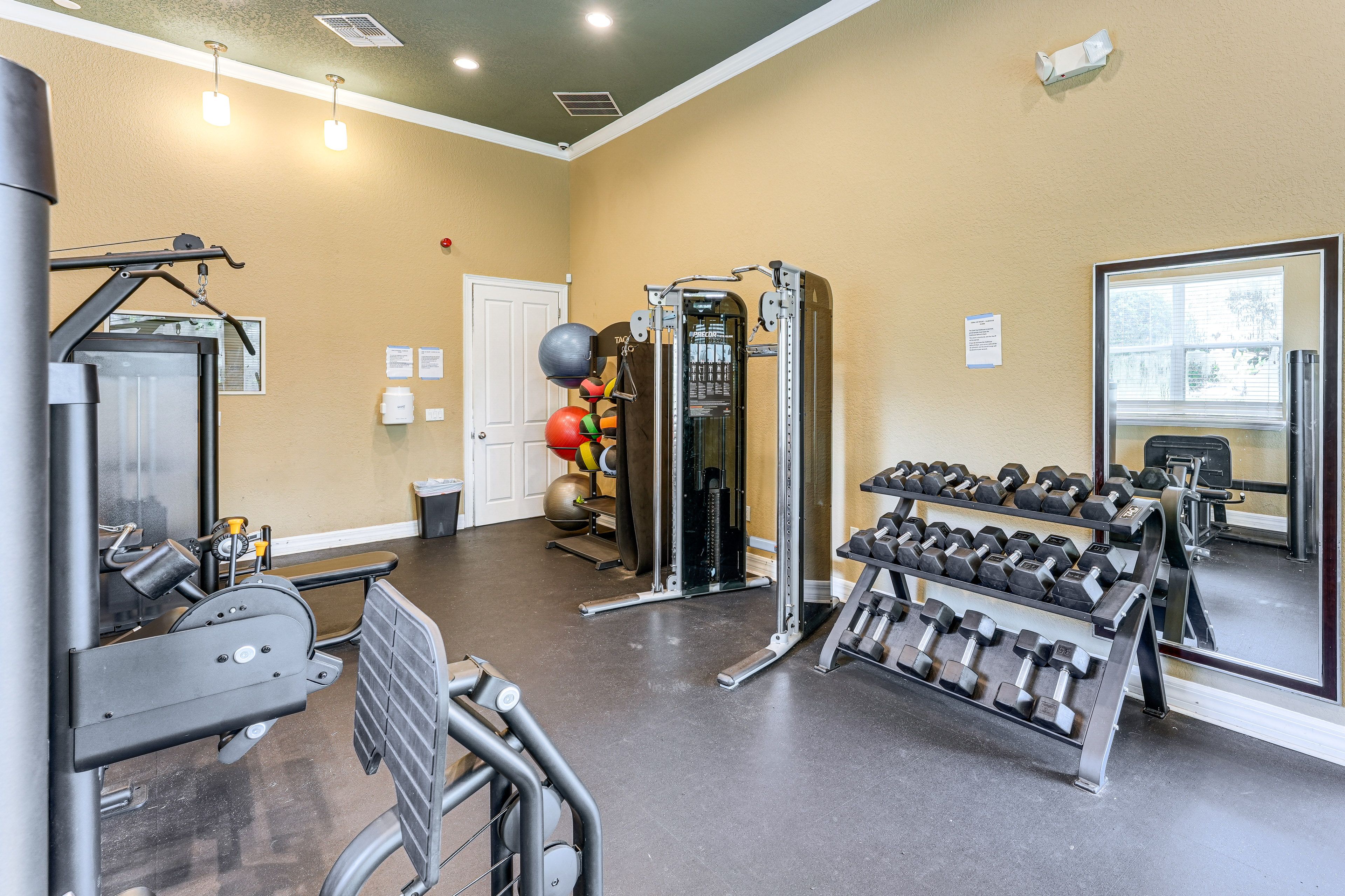 Coral Cay Resort | Community Amenities