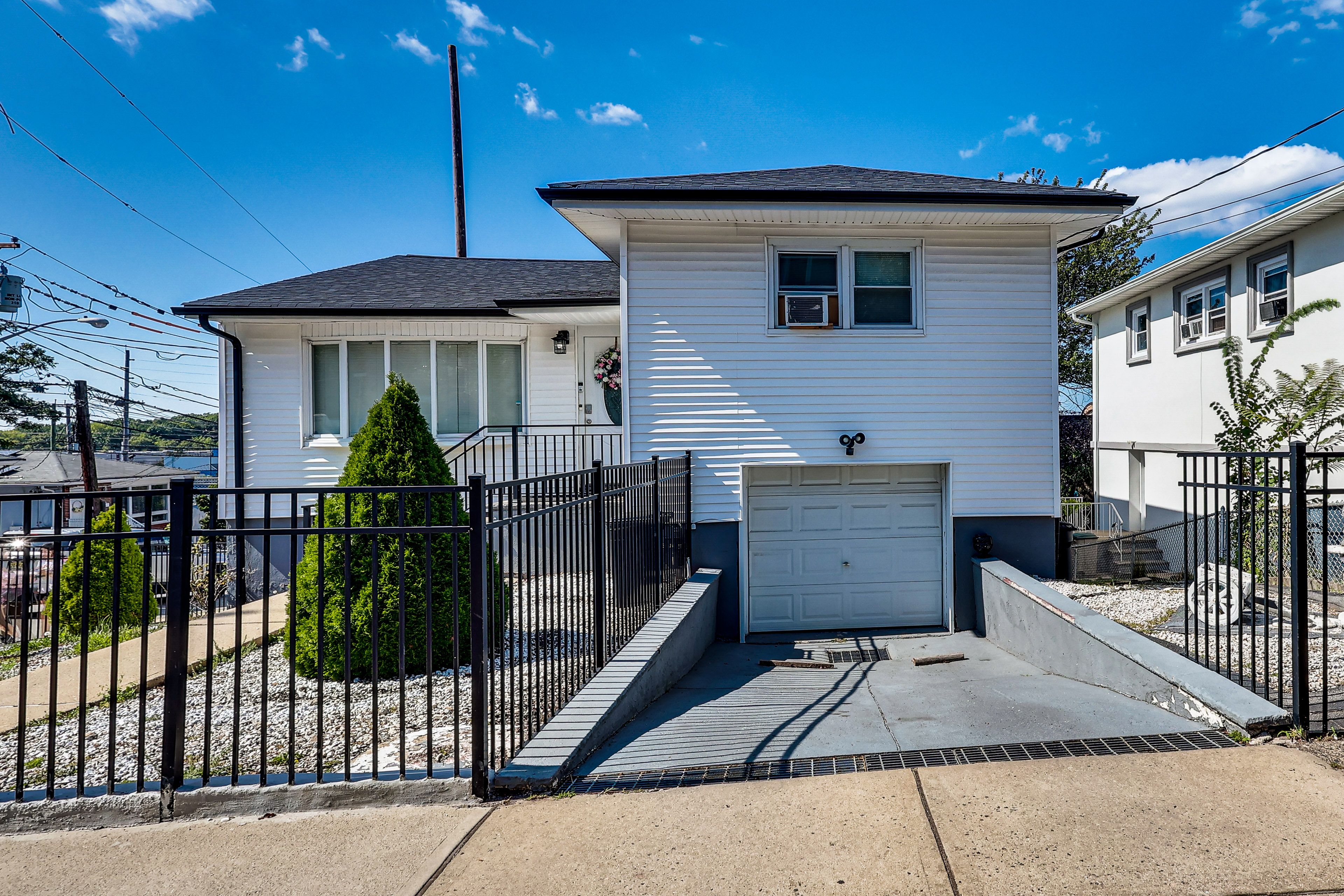 Parking | Driveway (1 Vehicle)