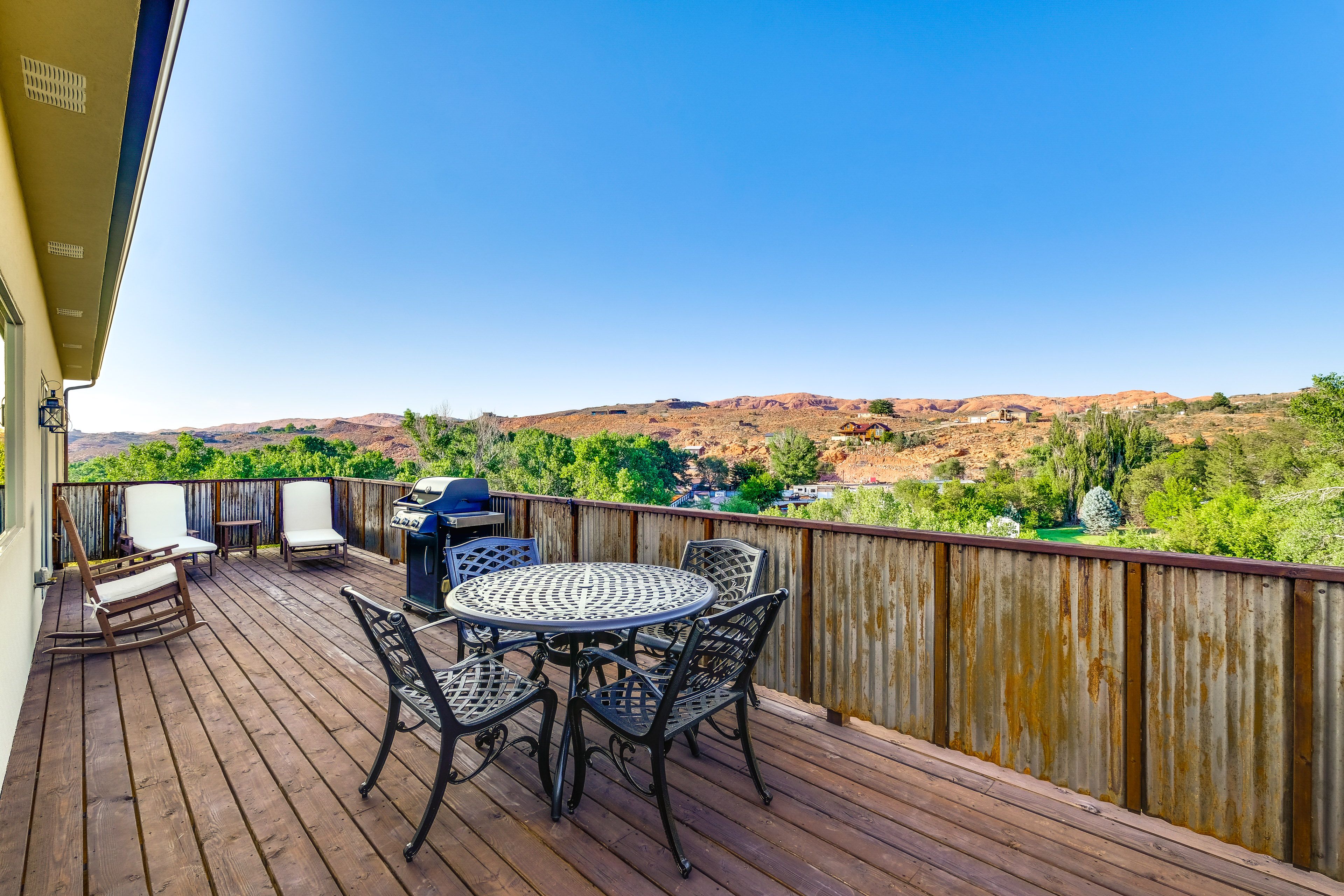 Furnished Deck