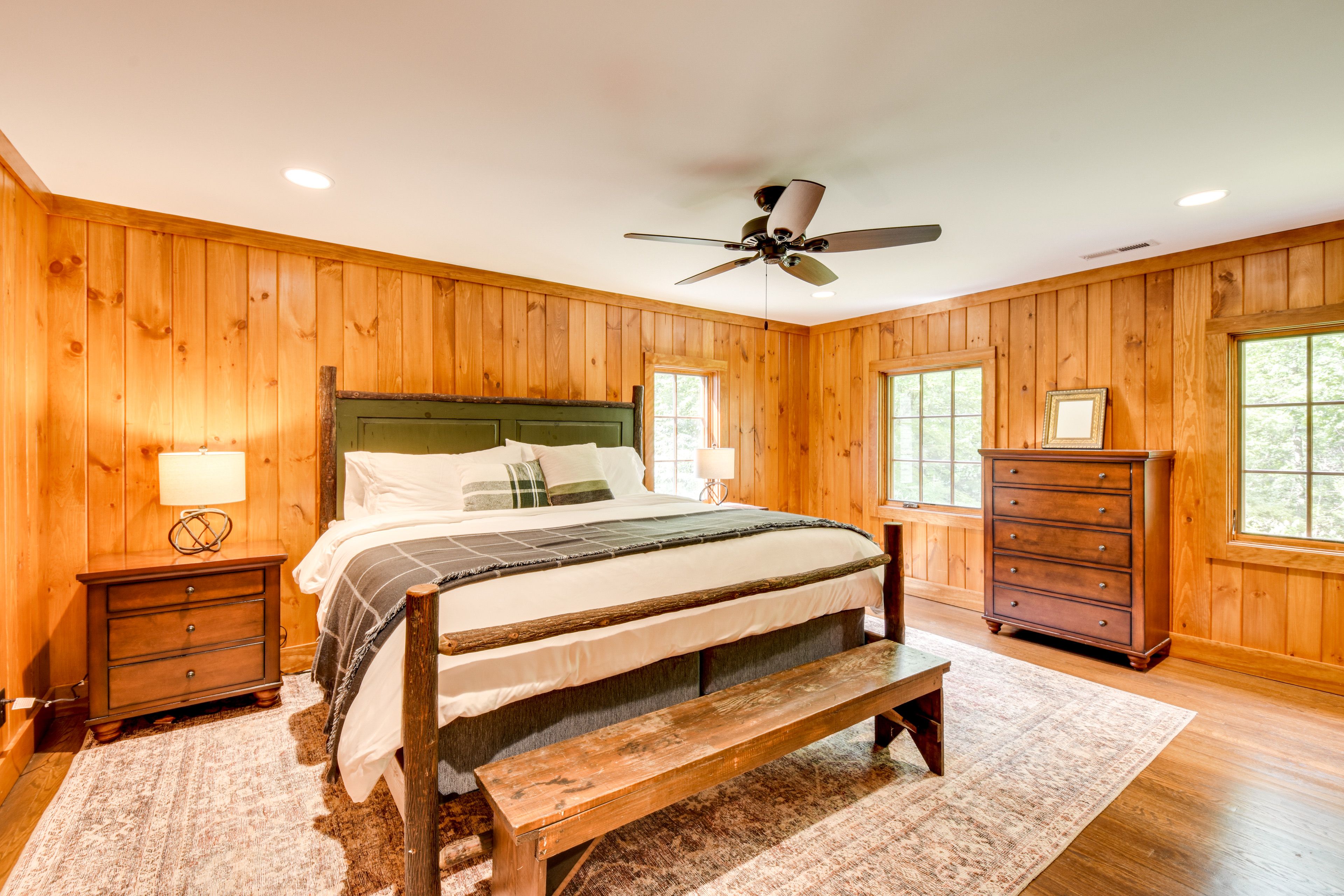 Bedroom 3 | King Bed | 2nd Floor