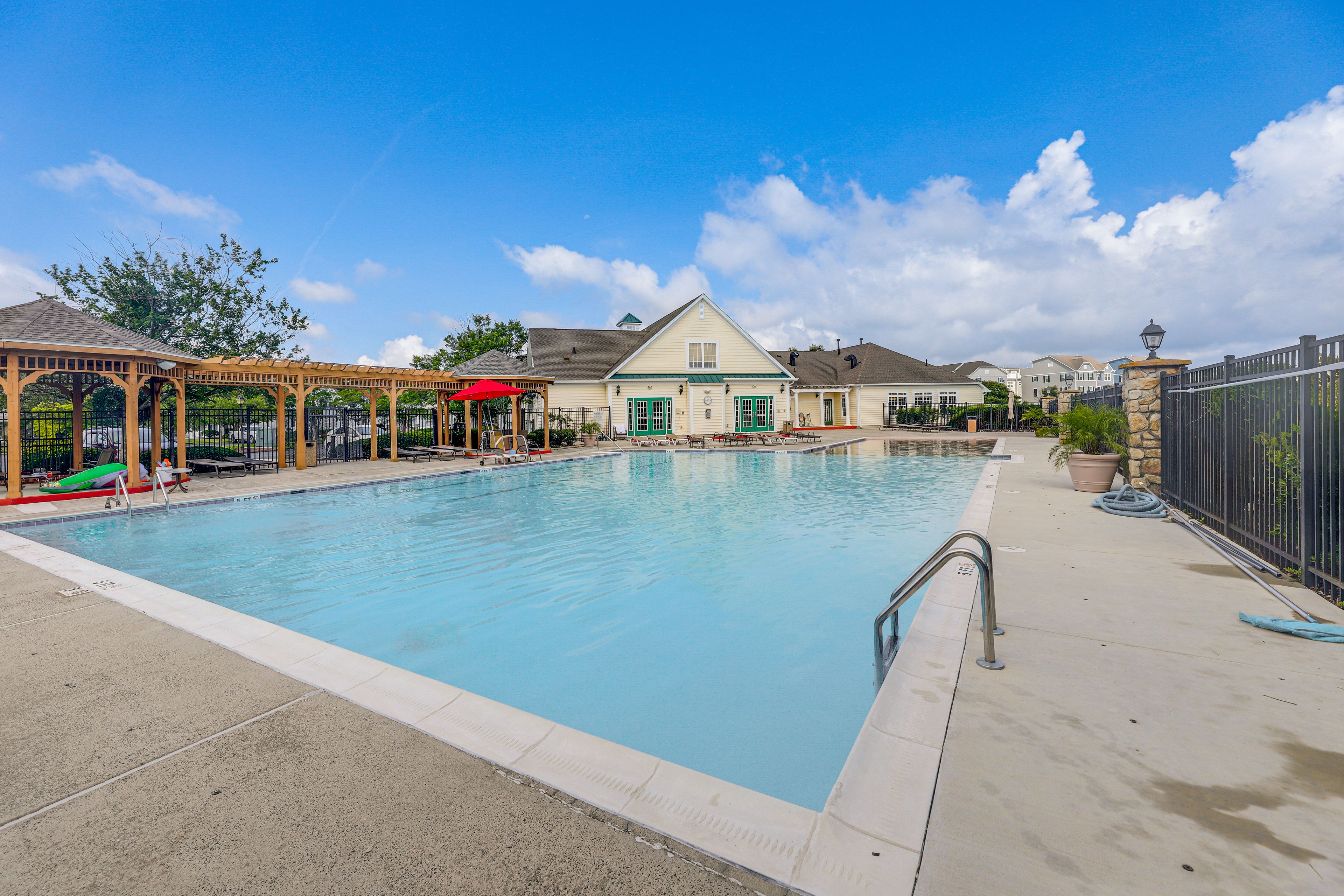 Bayside Landing | Community Pool