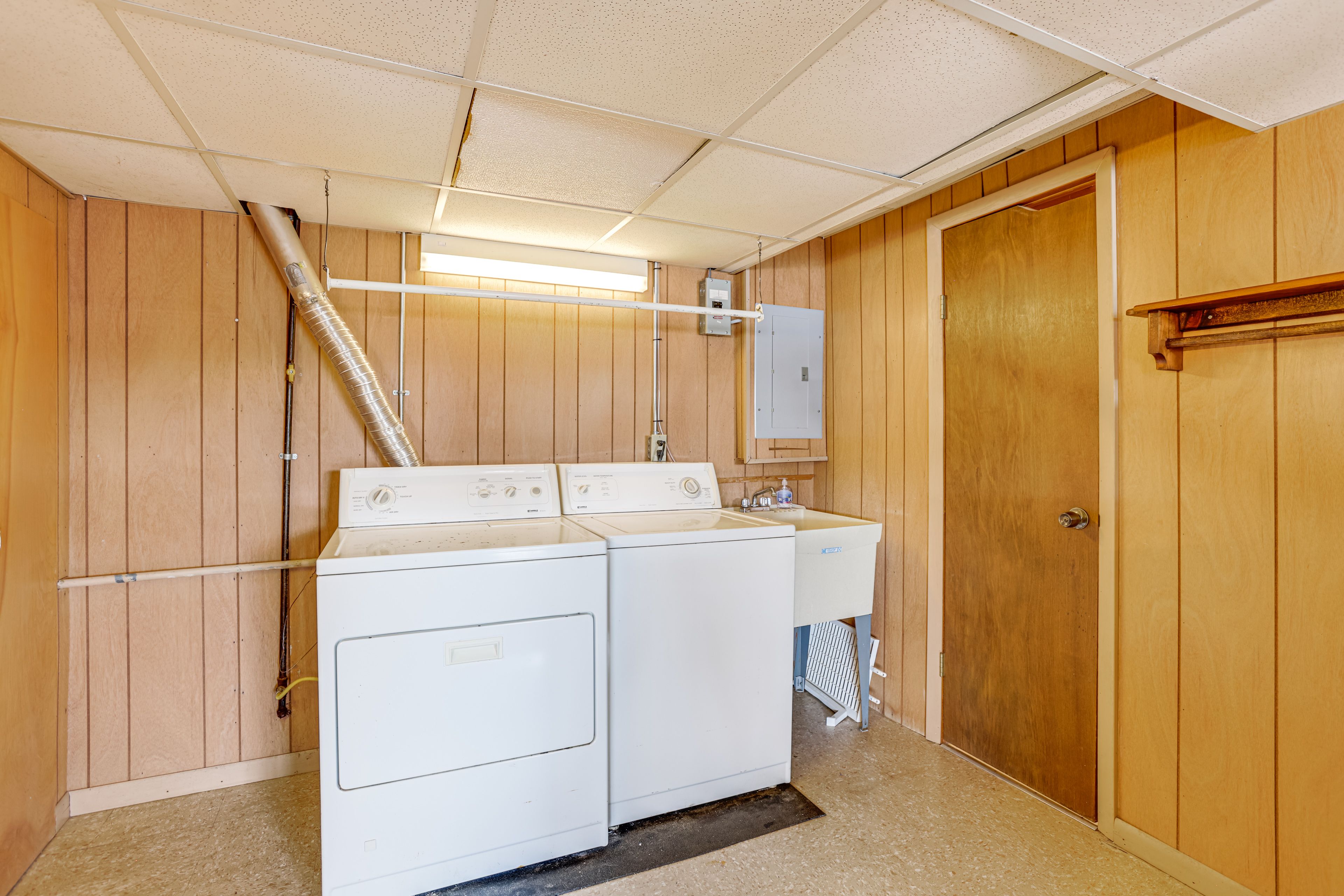 Washer & Dryer | Basement Level