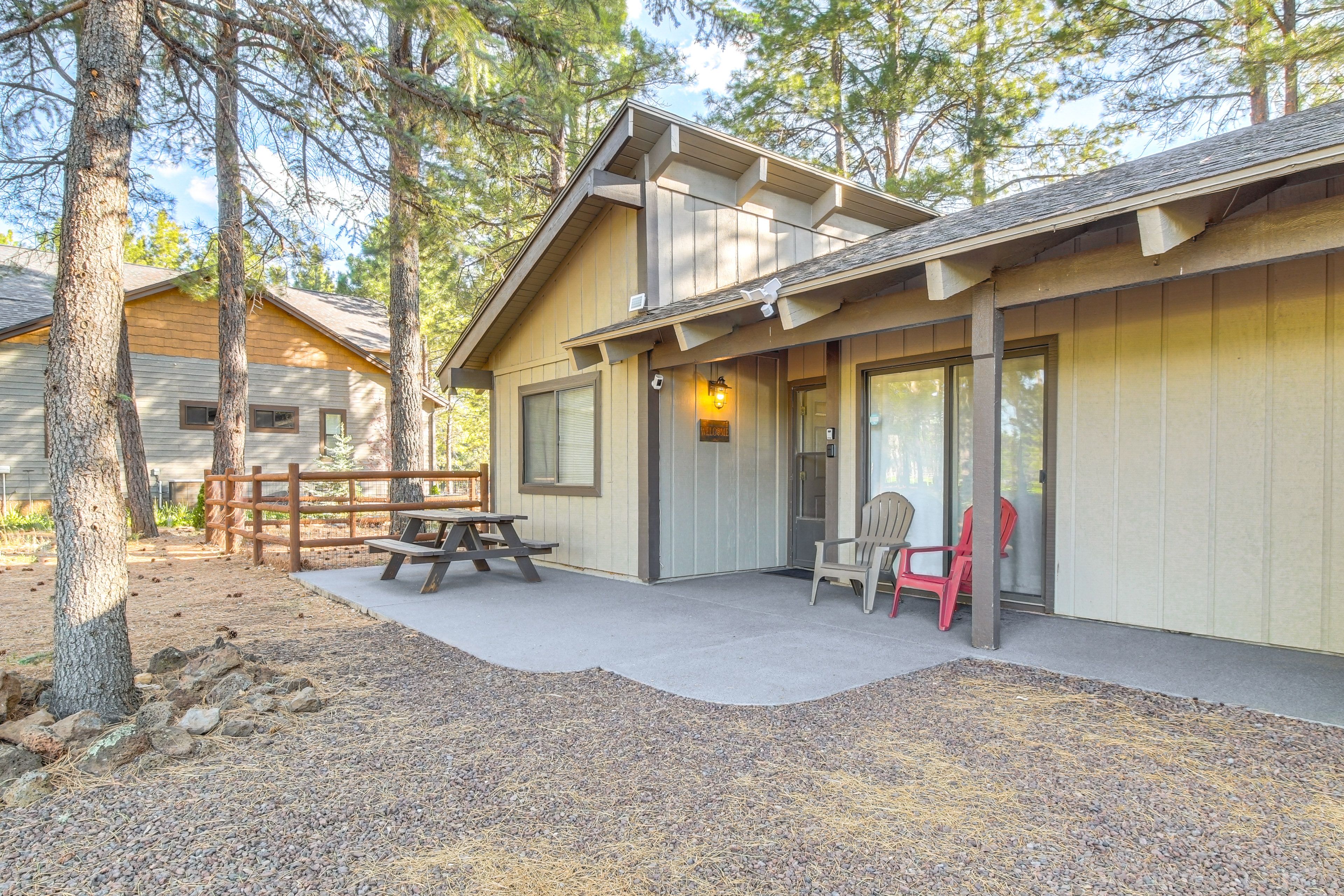 Exterior | Parking | Driveway (6 Vehicles) | RVs/Trailers Allowed On-Site