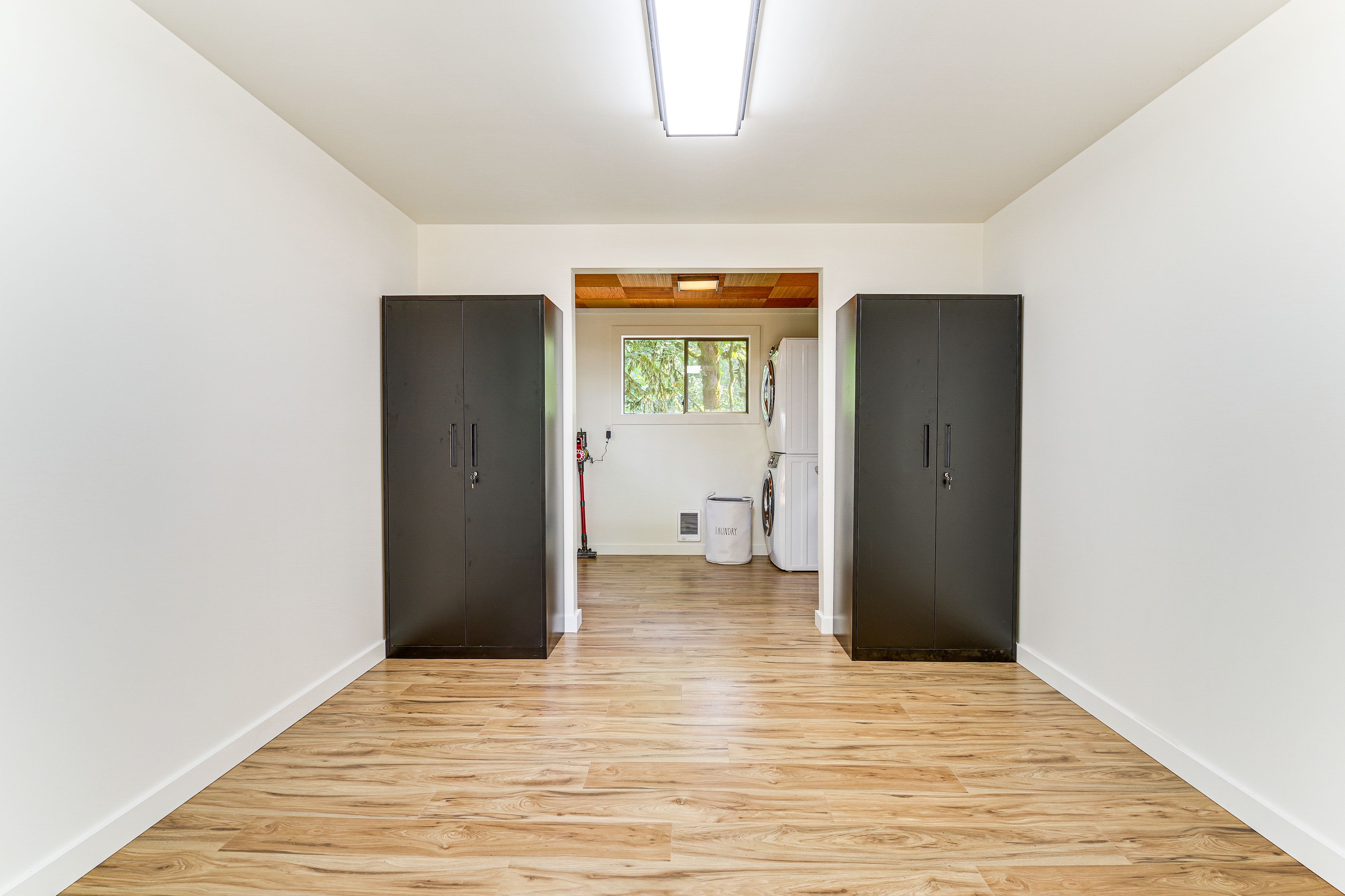 Storage House Interior | Washer & Dryer
