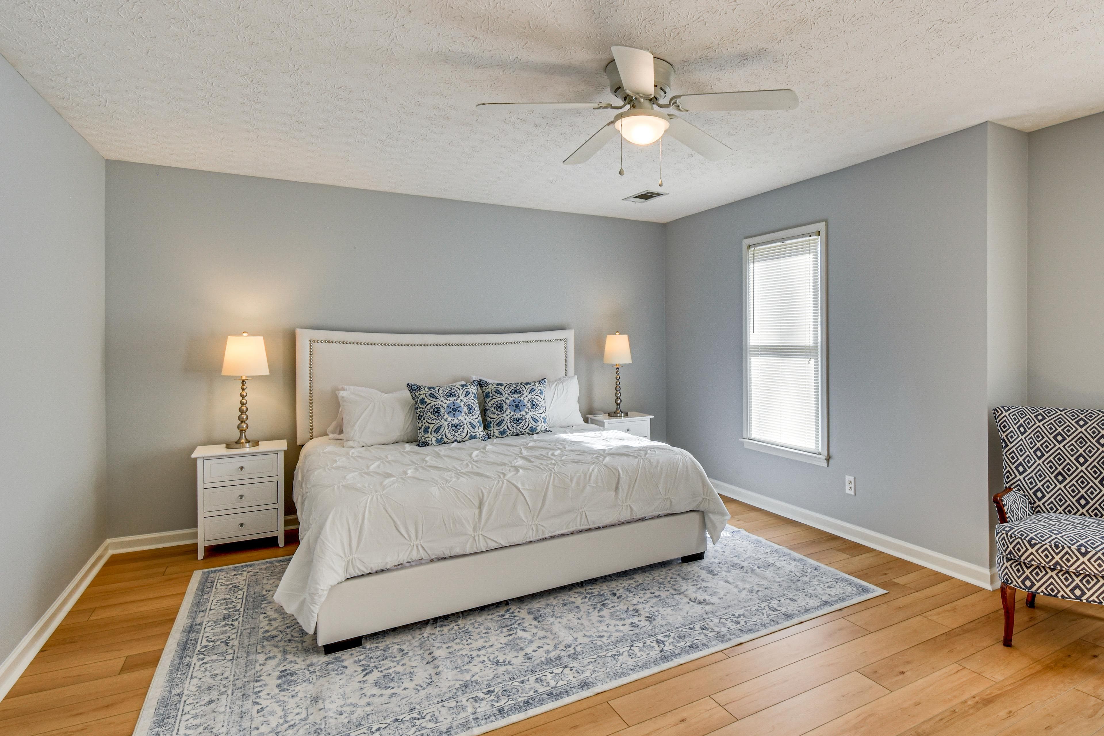 Bedroom 2 | 2nd Floor | King Bed