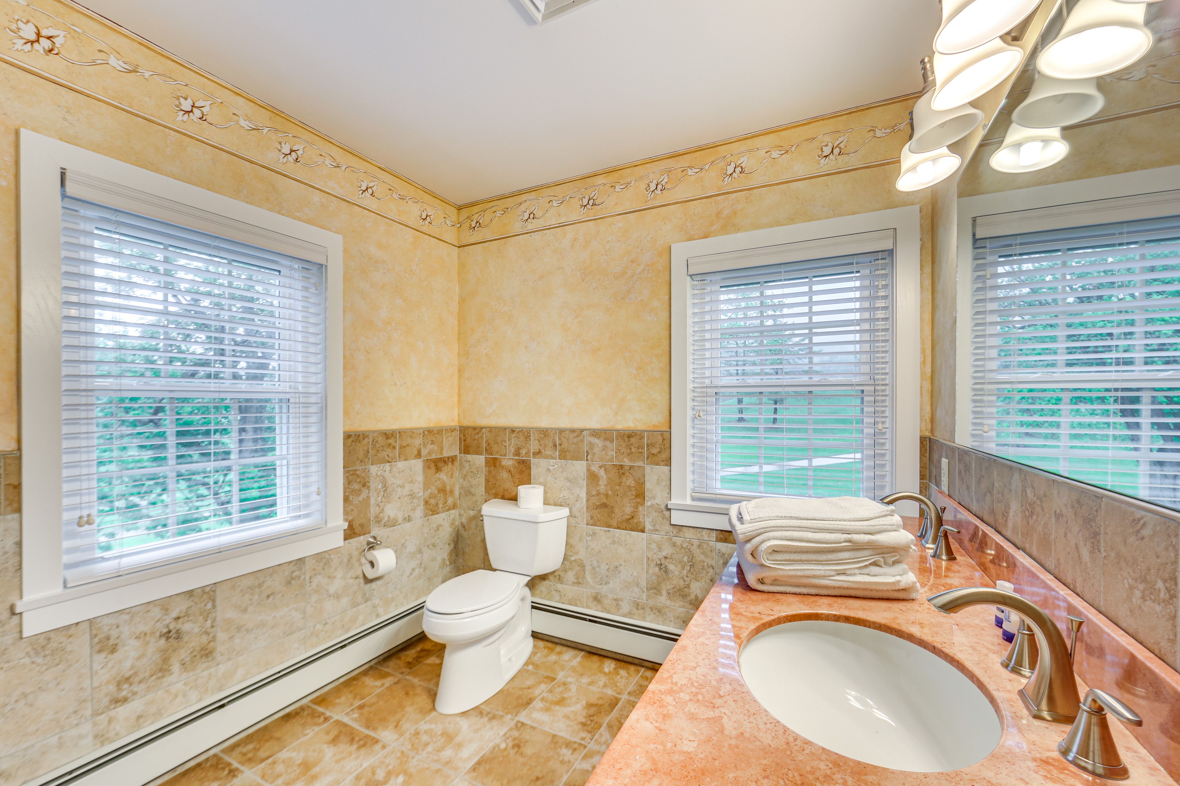 En-Suite Bathroom | Shower | Upper Level