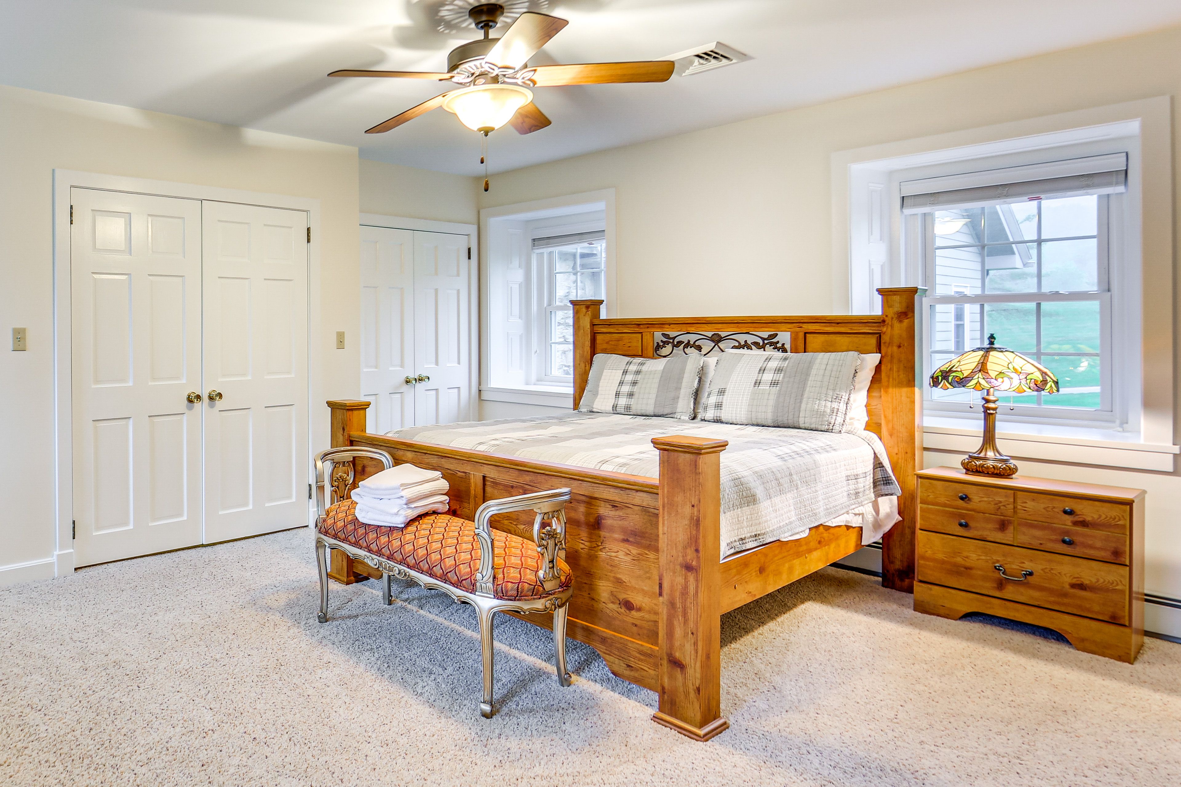 Bedroom 1 | King Bed | Upper Level