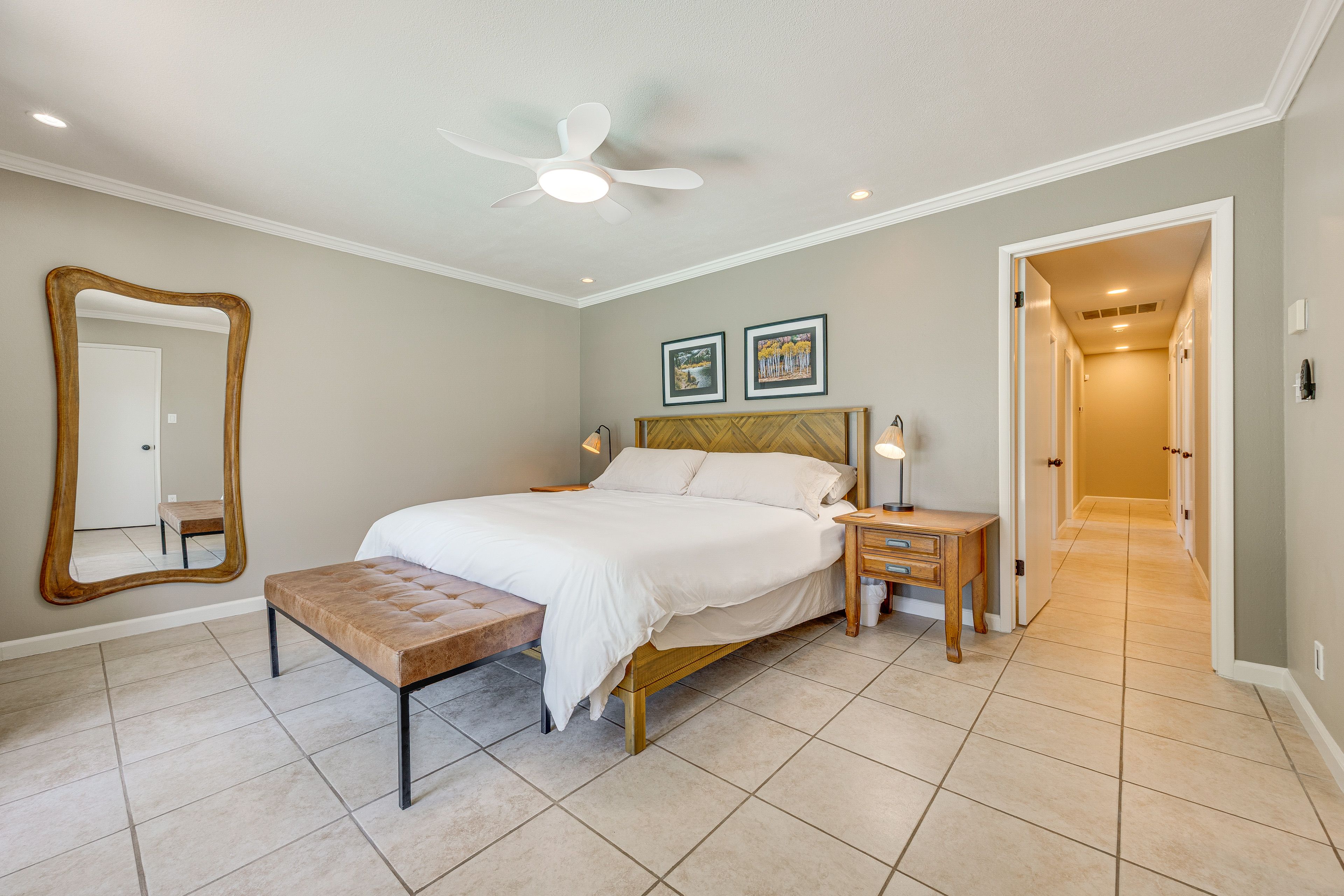 Bedroom 1 | King Bed