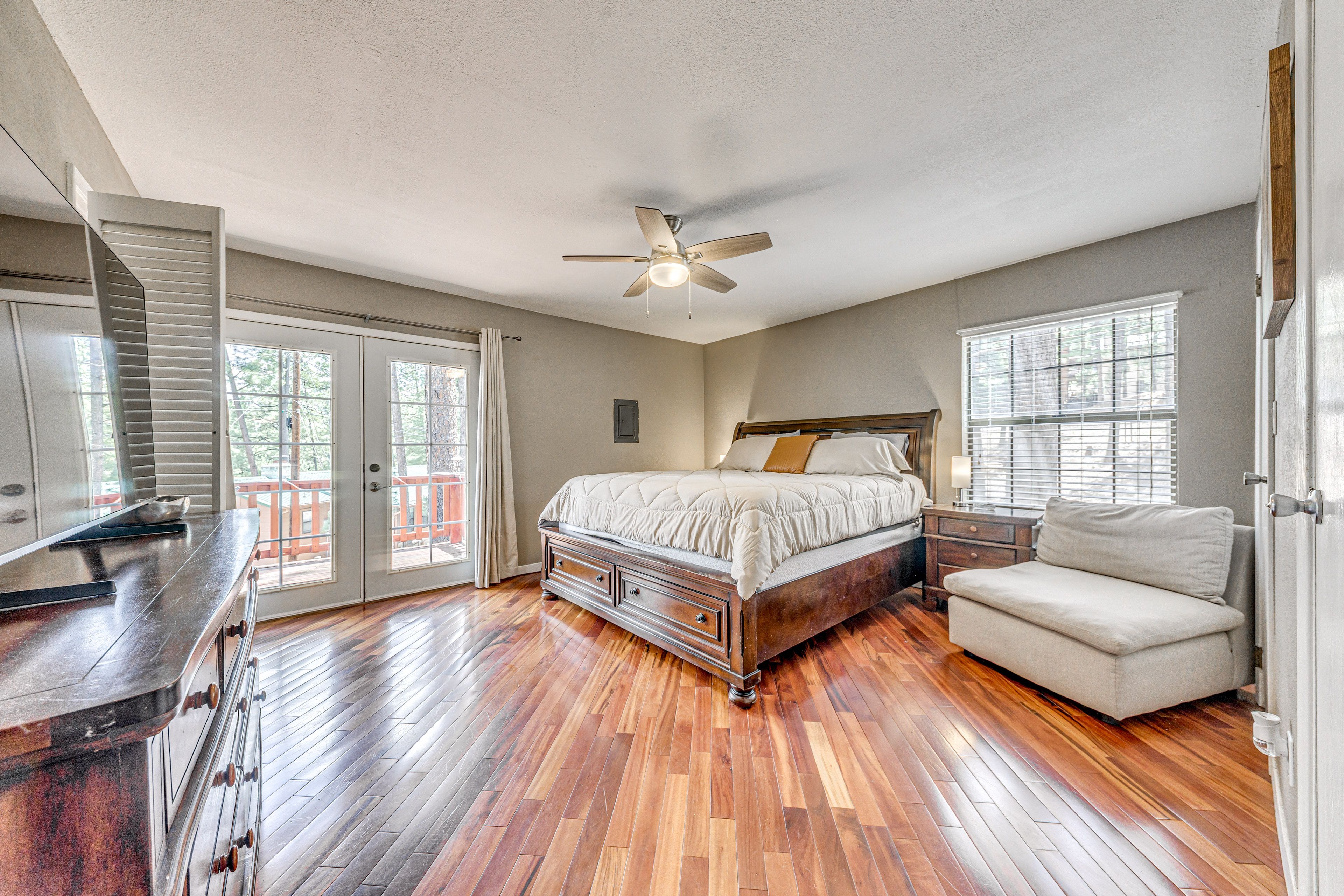 Bedroom 1 | California King Bed | Smart TV | Main Level