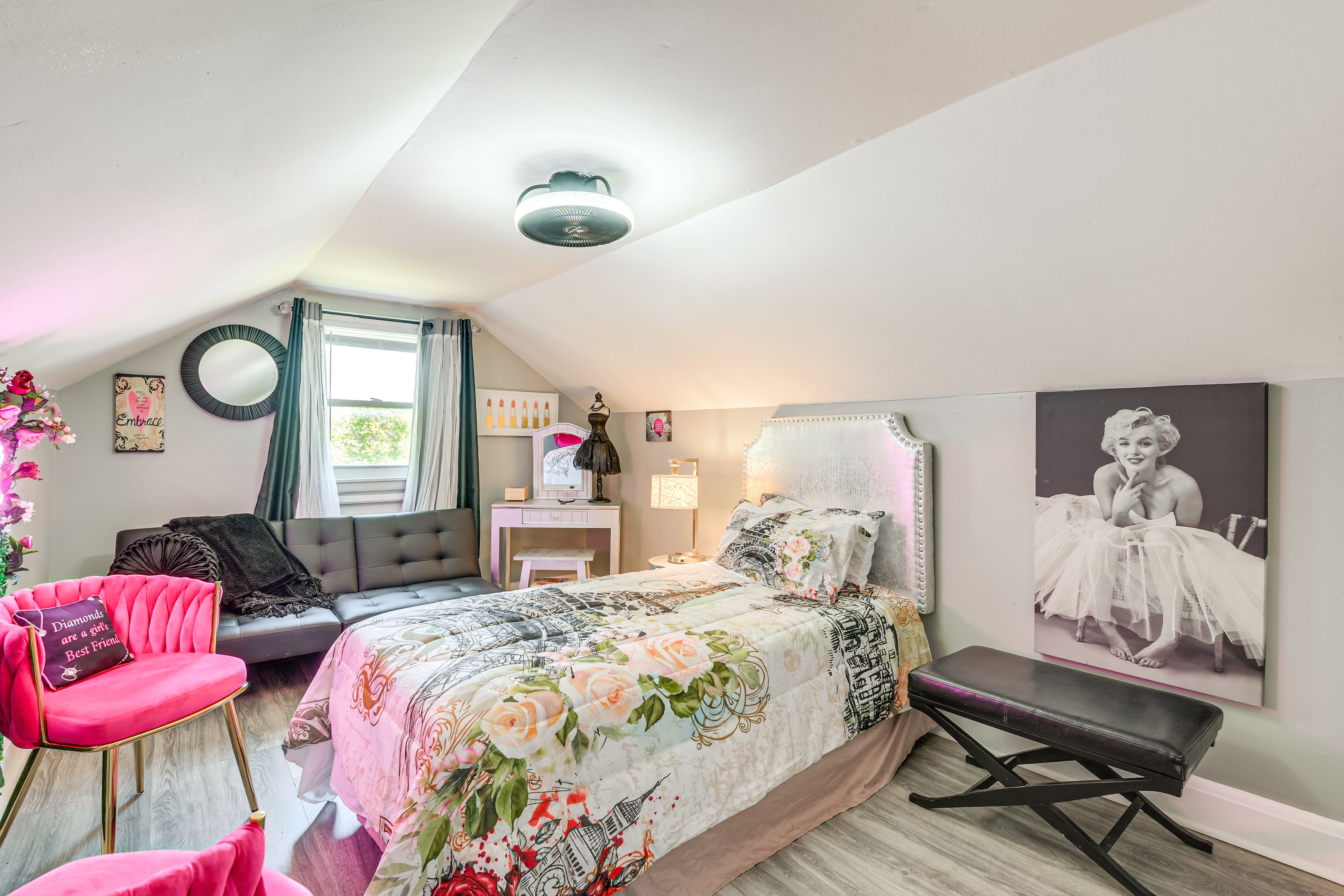 Bedroom 4 | Twin Bed | Twin Futon | 2nd Floor