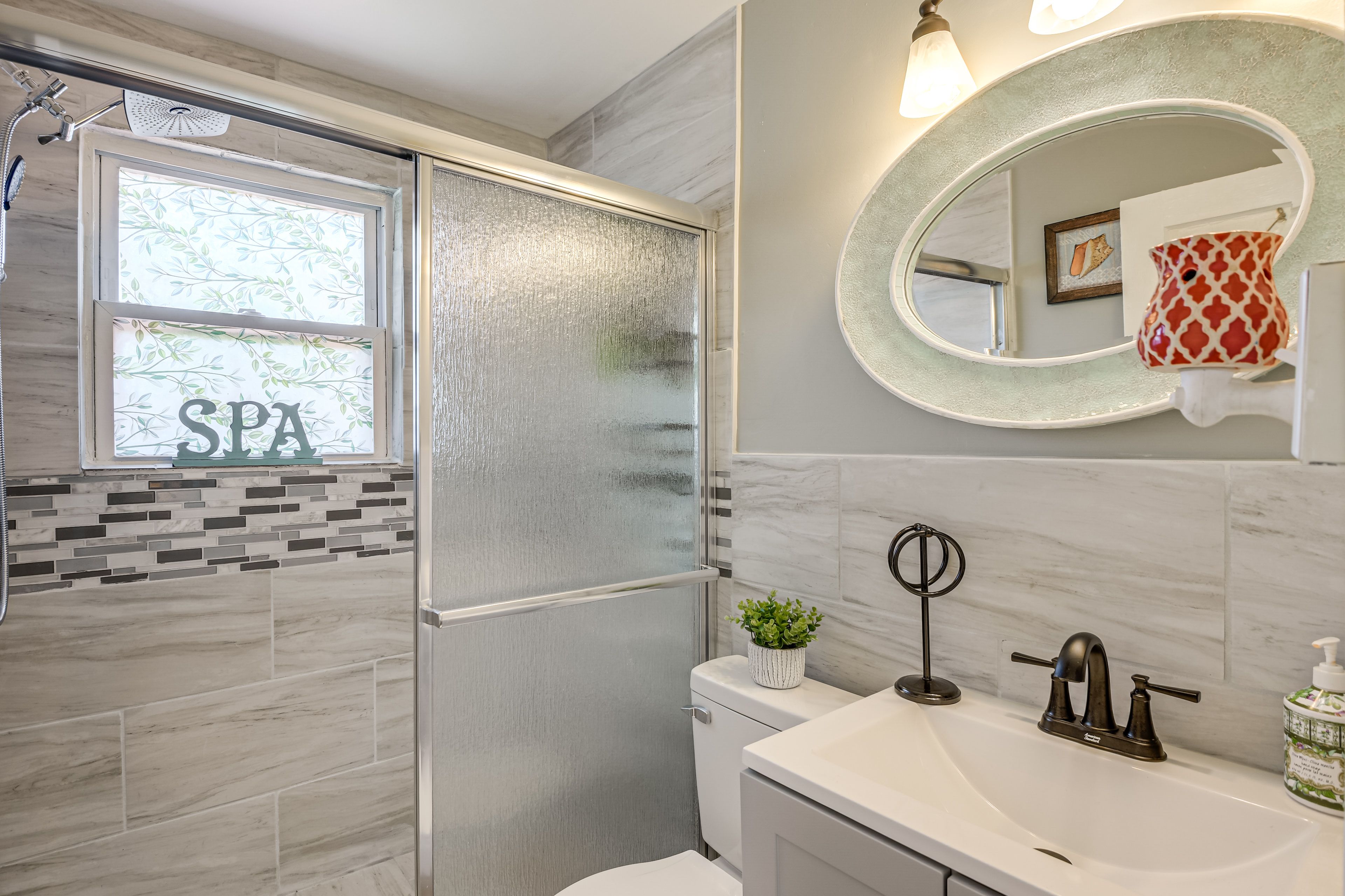 Bathroom | Towels Provided | 1st Floor