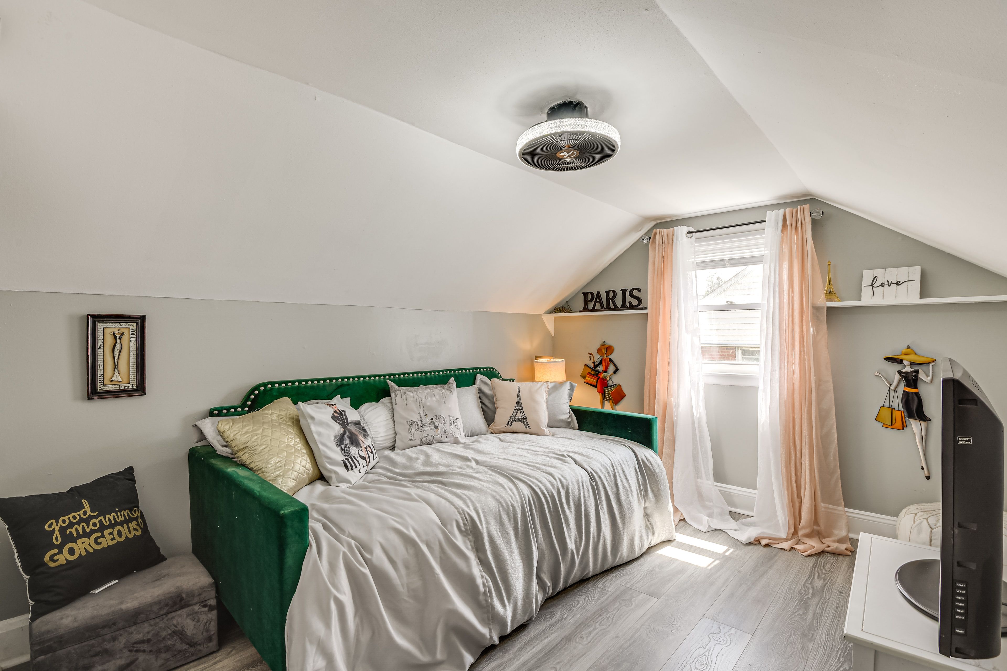 Bedroom 3 | Full Daybed | 2nd Floor