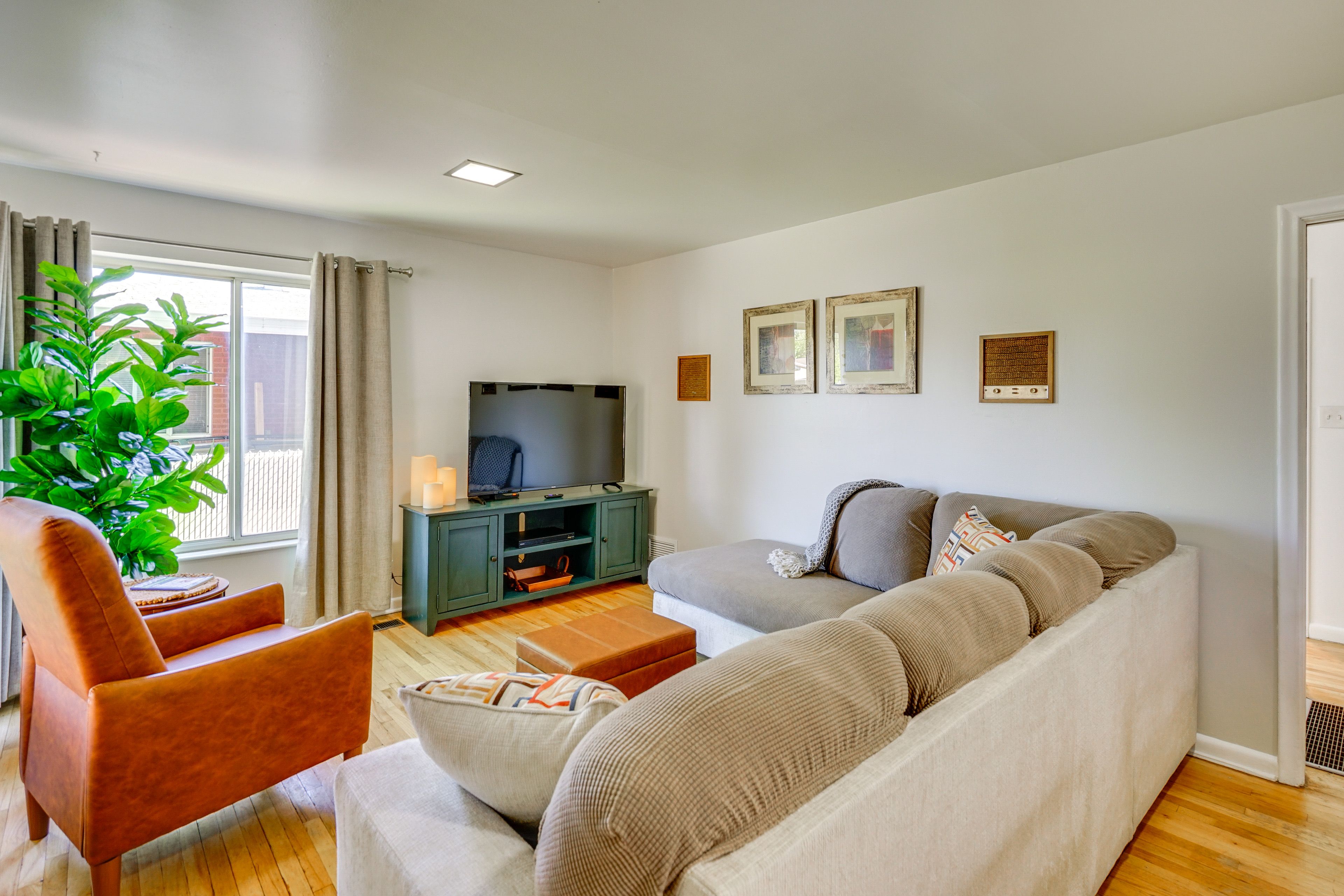 Salt Lake City Vacation Rental | 3BR | 2BA | 1,800 Sq Ft | 4 Steps to Enter
