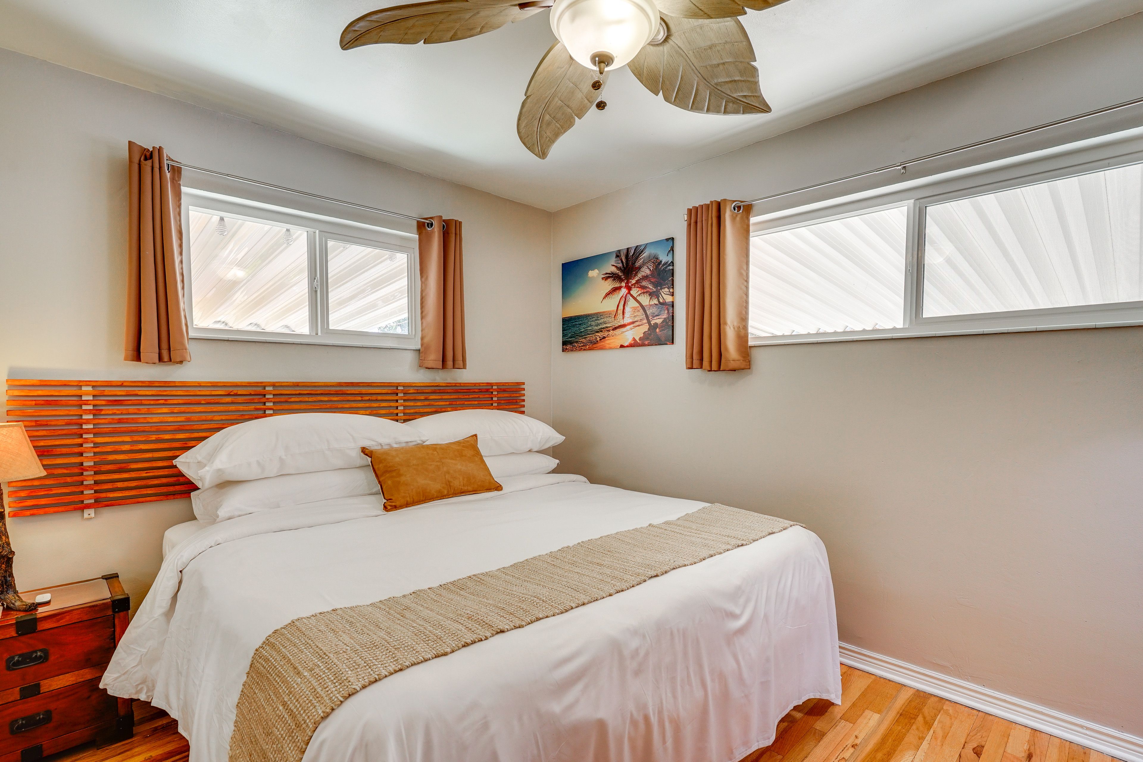 Bedroom 2 | King Bed | Smart TV | Main Level