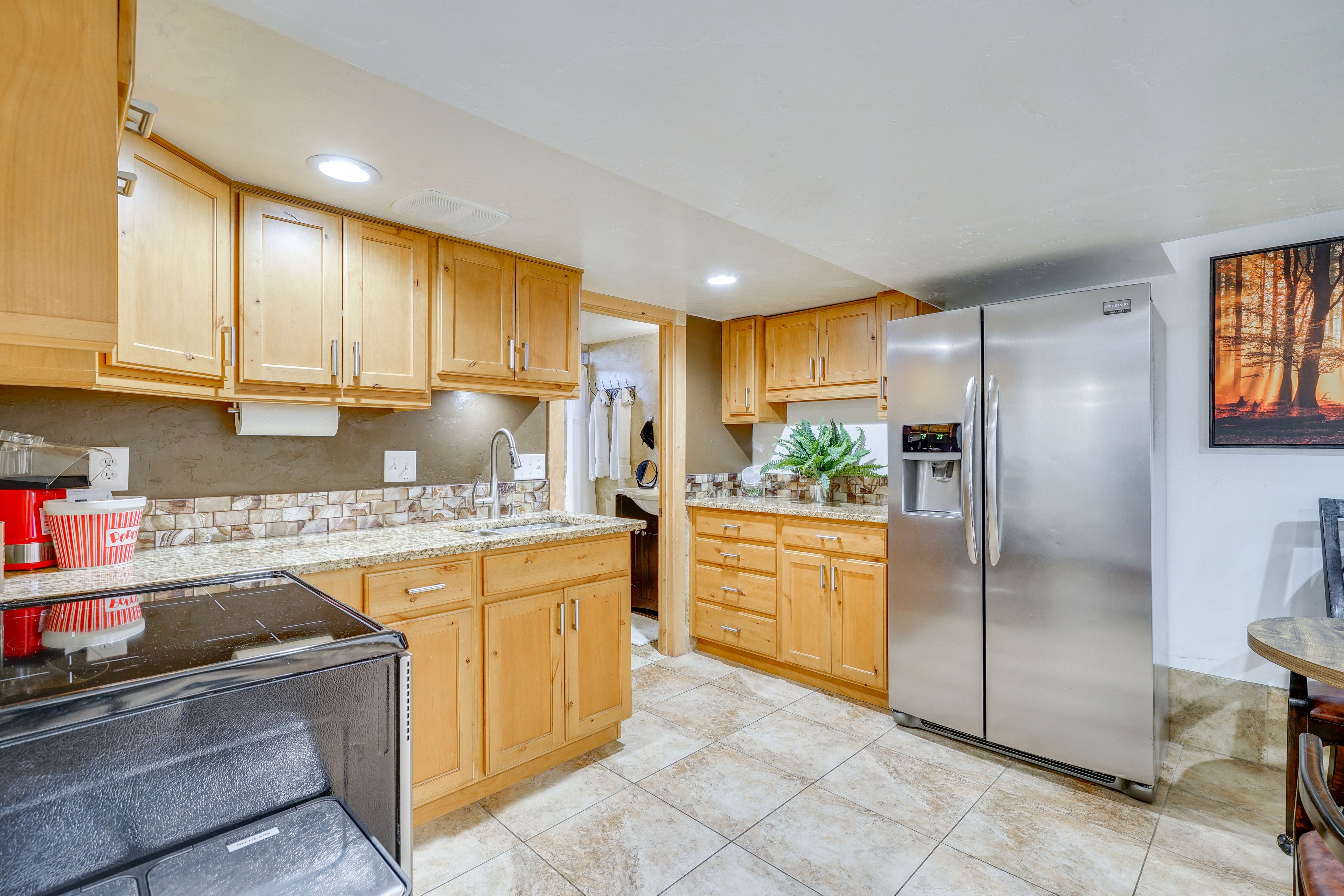Additional Kitchen | Stove/Oven | Lower Level