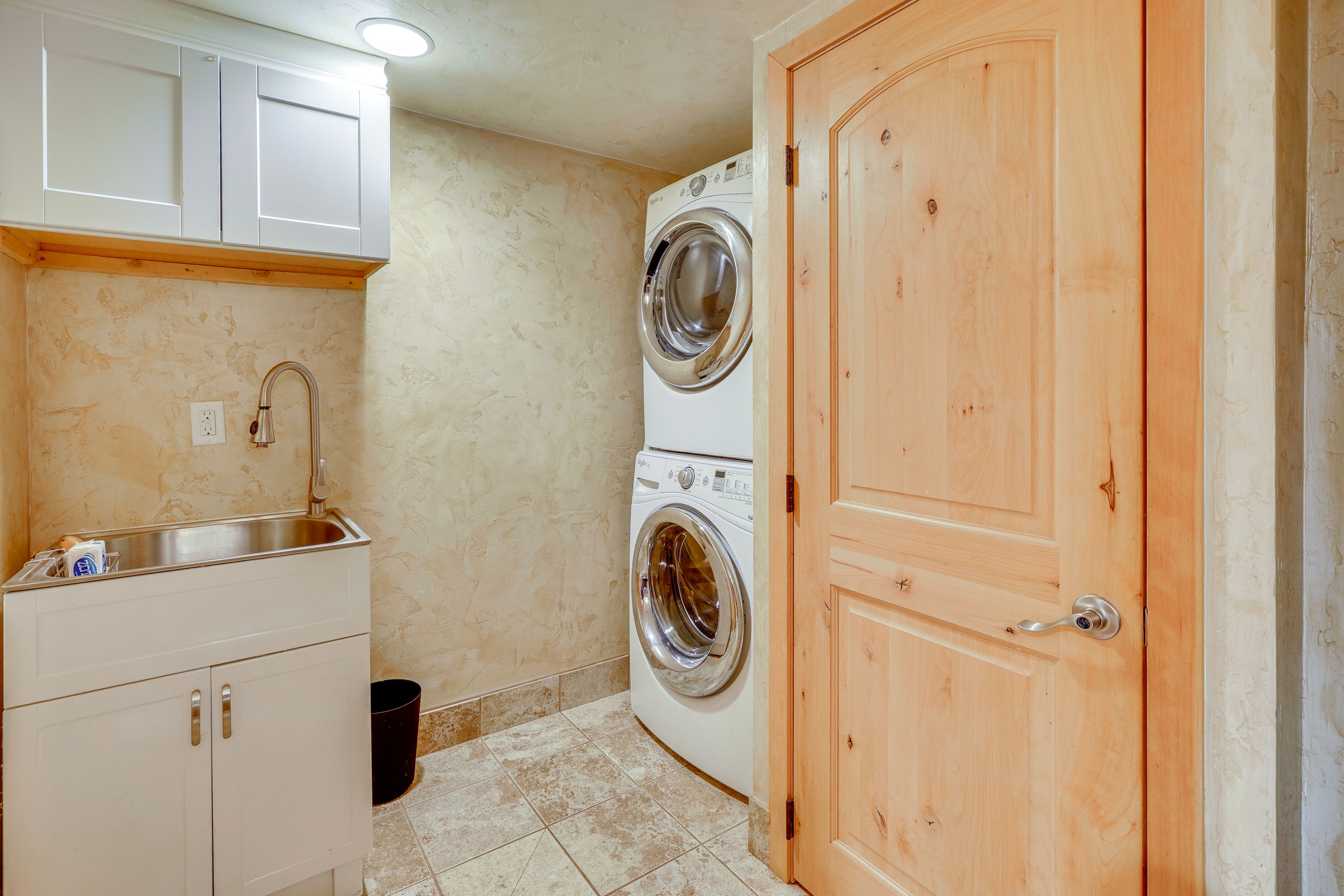 Laundry Room | Lower Level