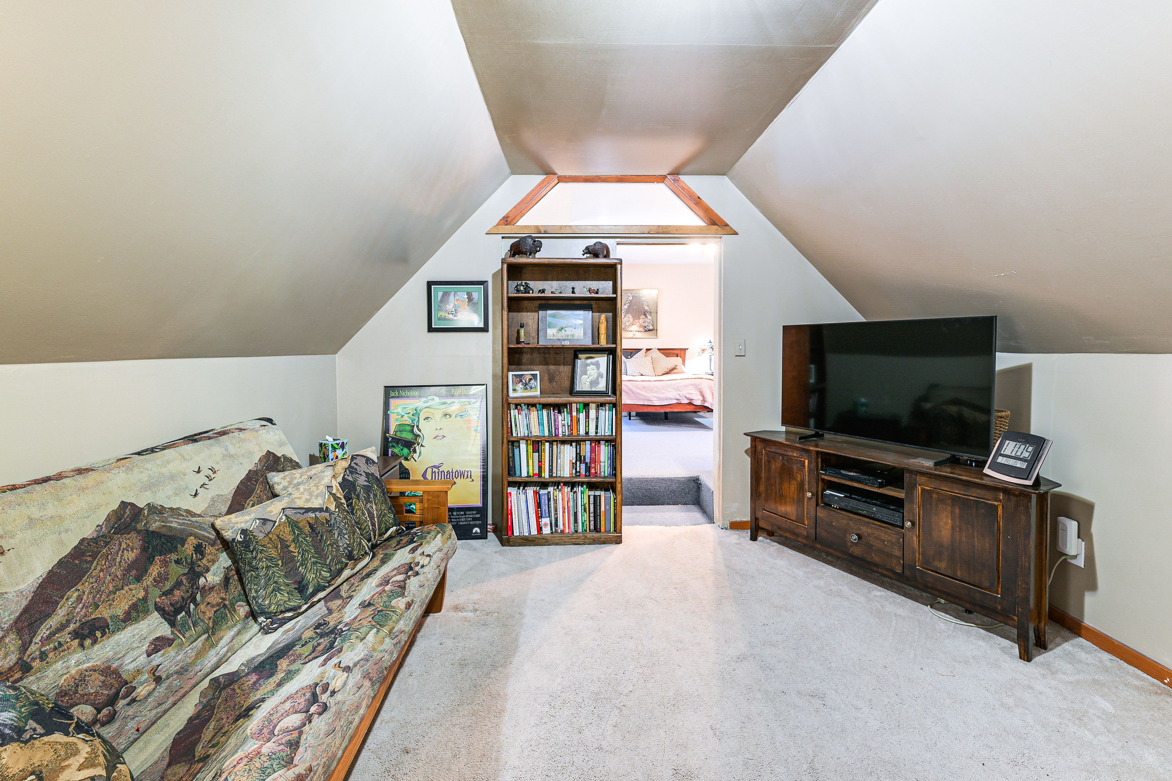 Media Room | Full Futon | Smart TV | 2nd Floor