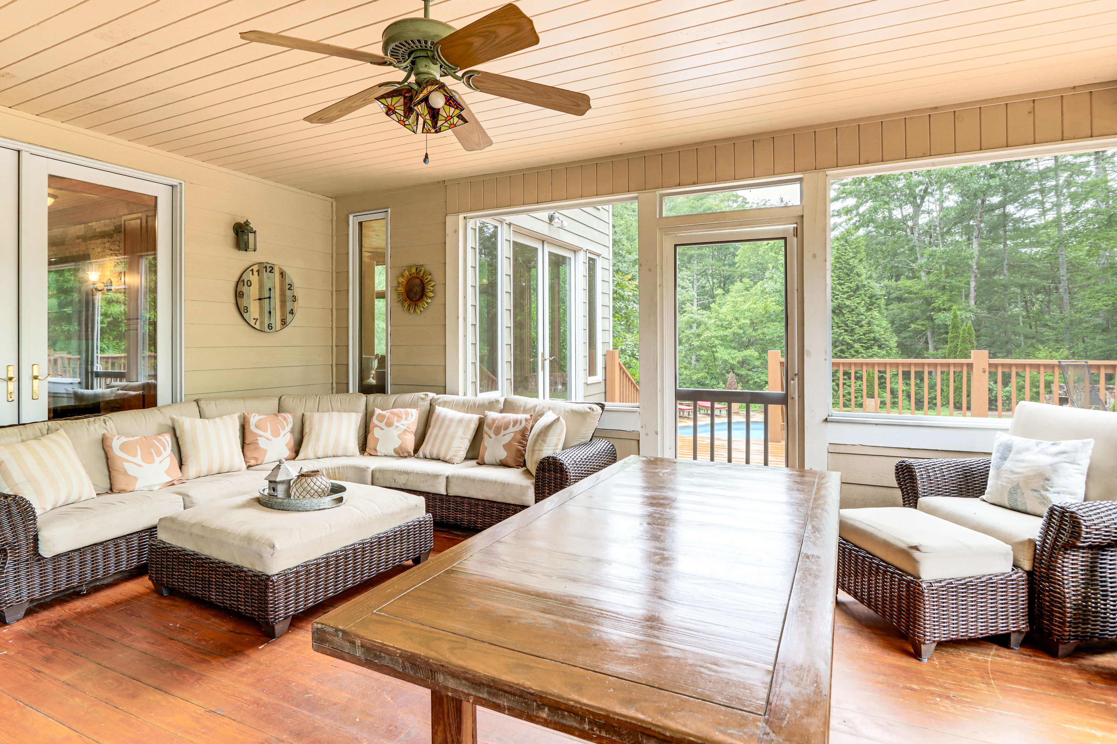 Screened-In Porch | Main Level