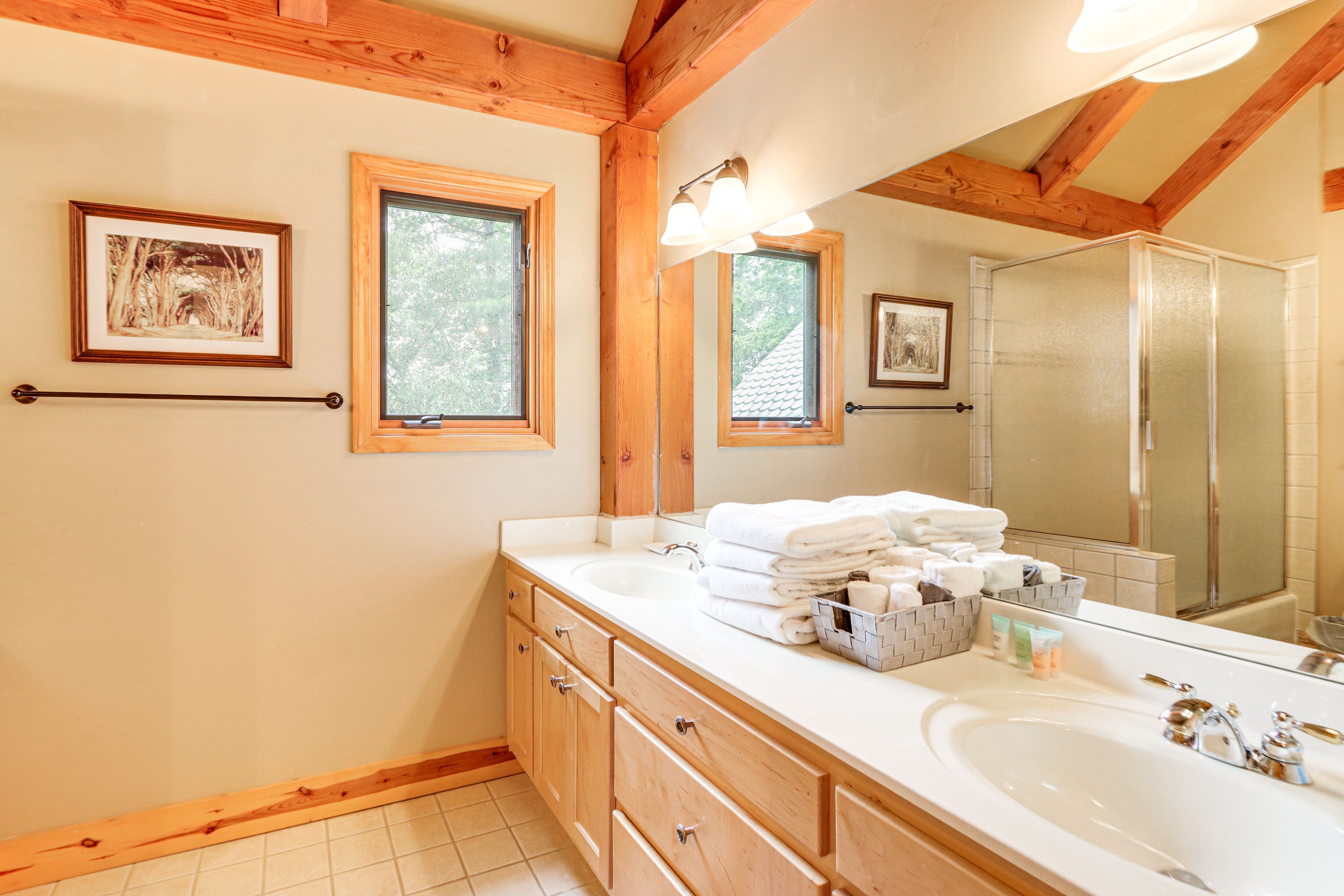 Full Bathroom | 2nd Level | Shower