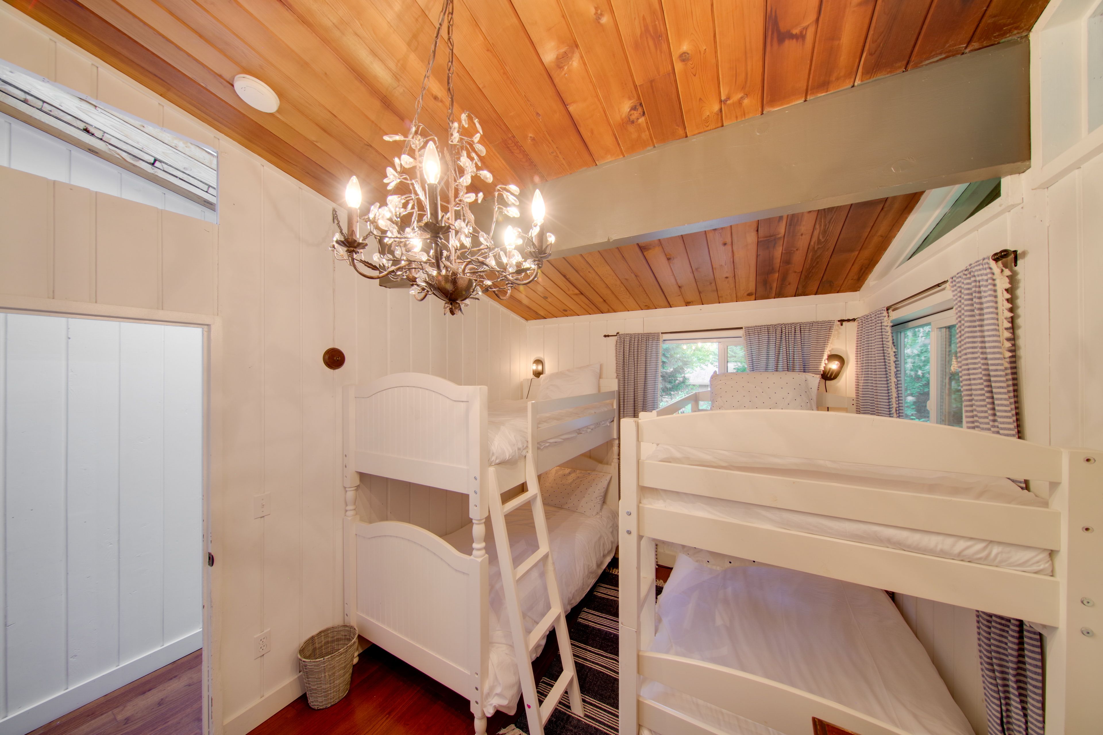 Bedroom 3 | 2 Twin Bunk Beds