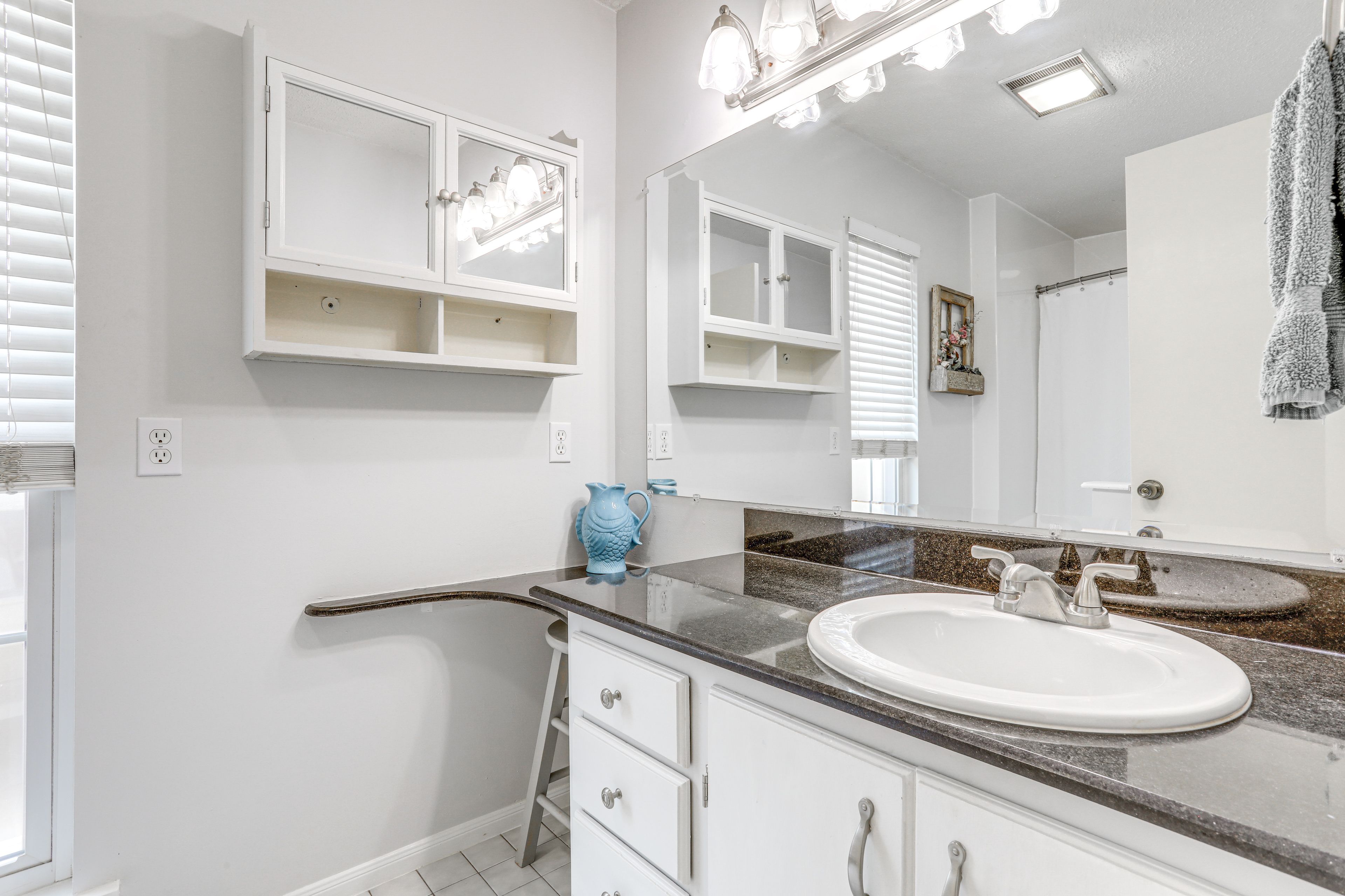 En-Suite Bathroom | Towels Provided | Complimentary Toiletries