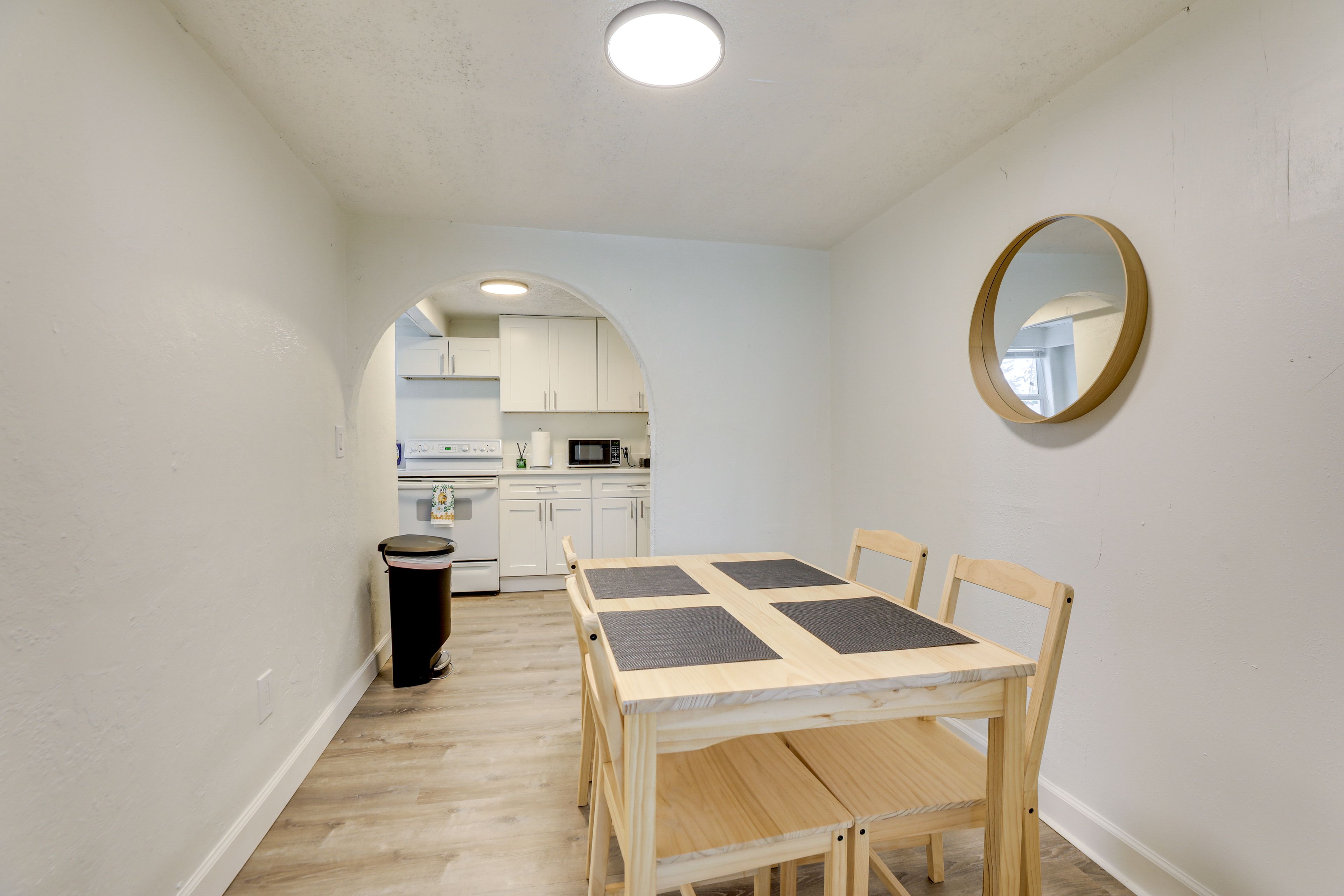 Dining Area | Kitchen