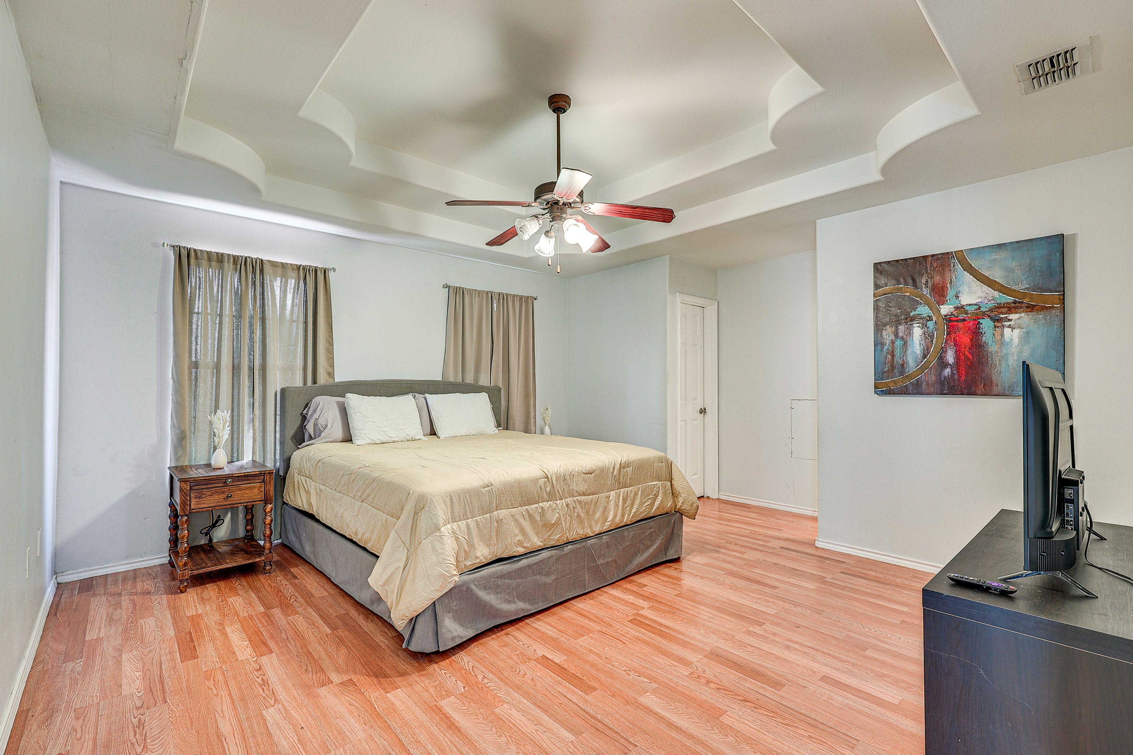 Bedroom 1 | King Bed | Linens Provided