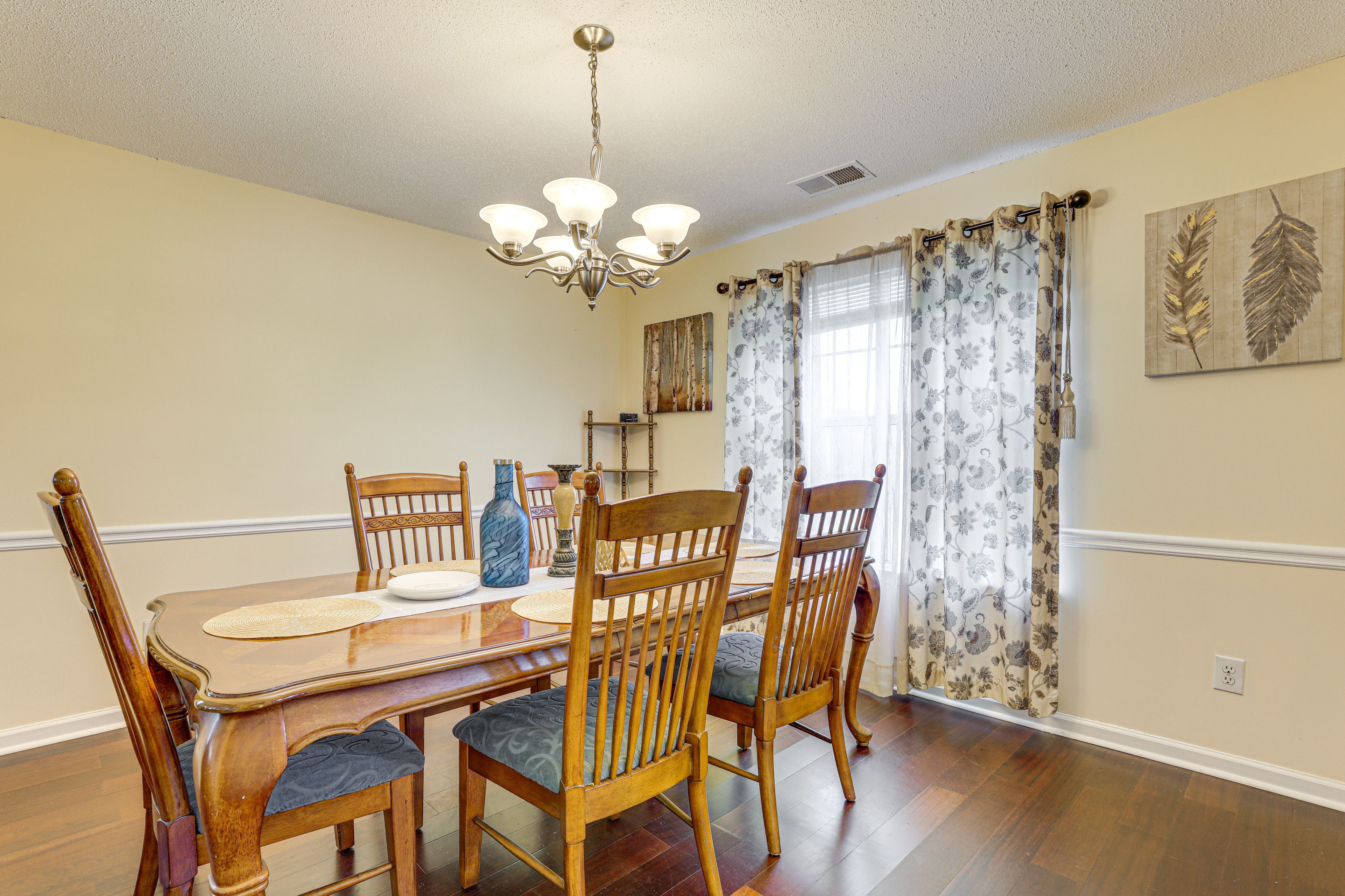 Dining Area | 1st Floor | Dishware/Flatware